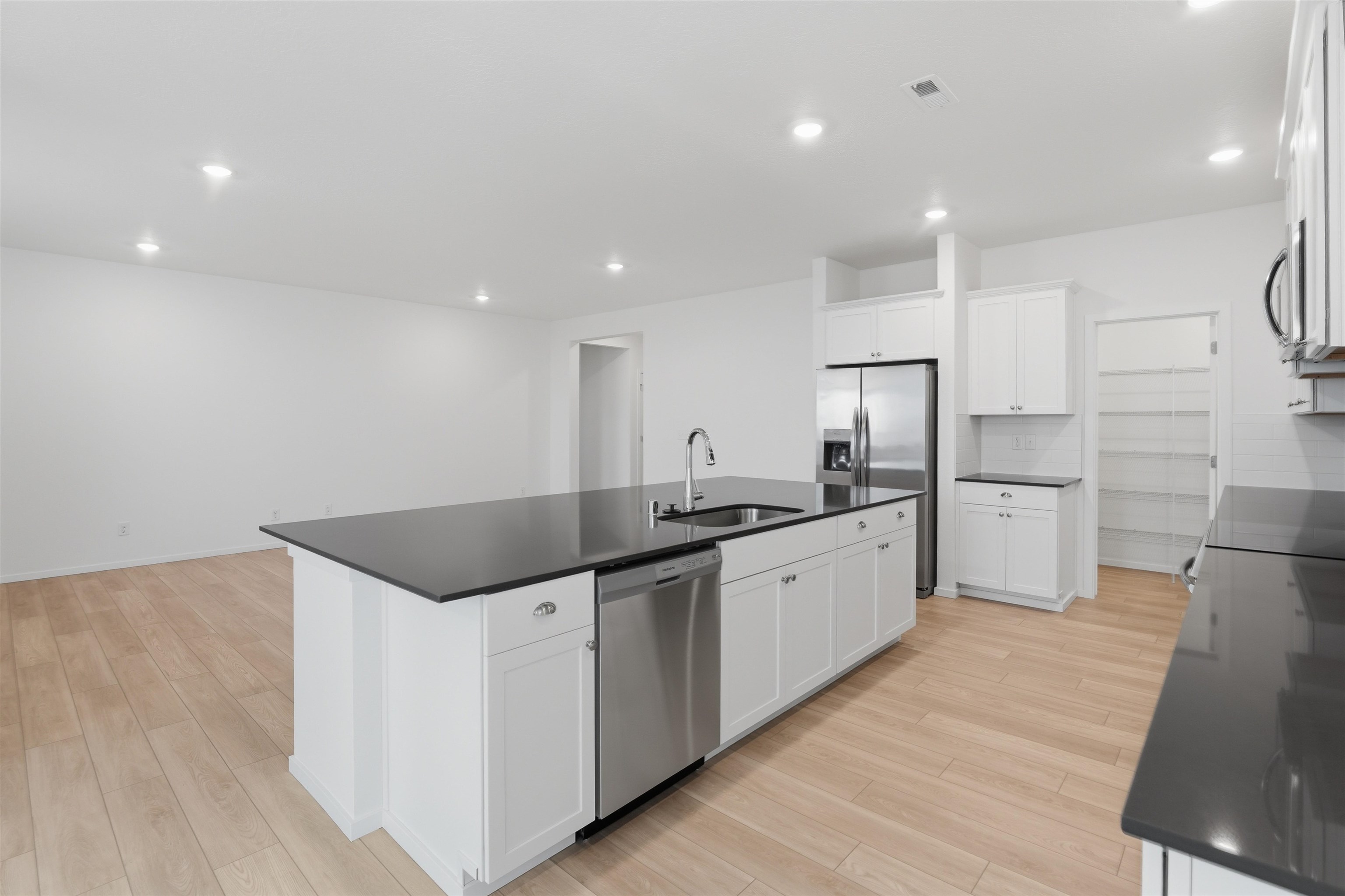 4191 W Connaught Ave - Photo 4