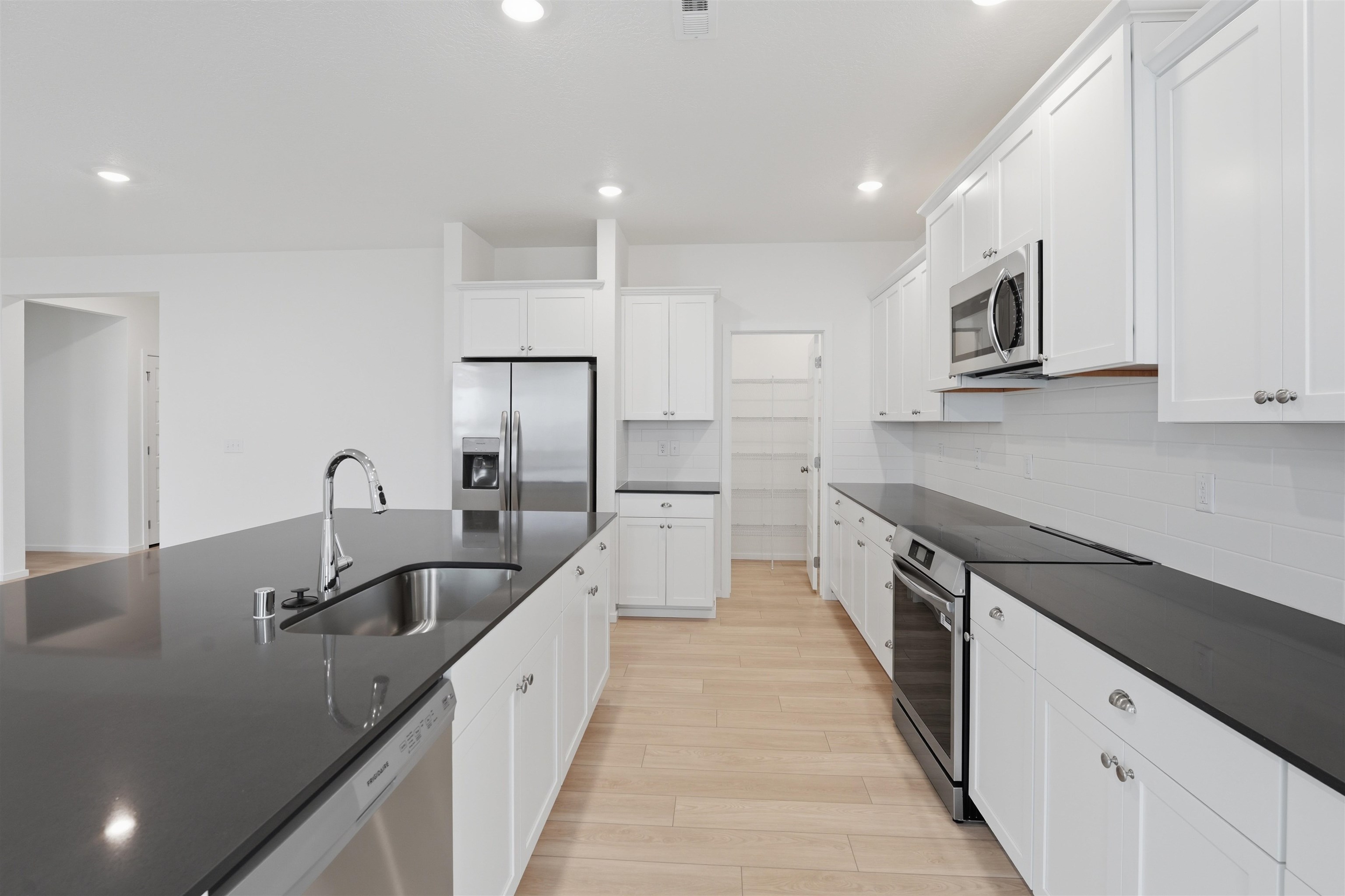 4191 W Connaught Ave - Photo 5