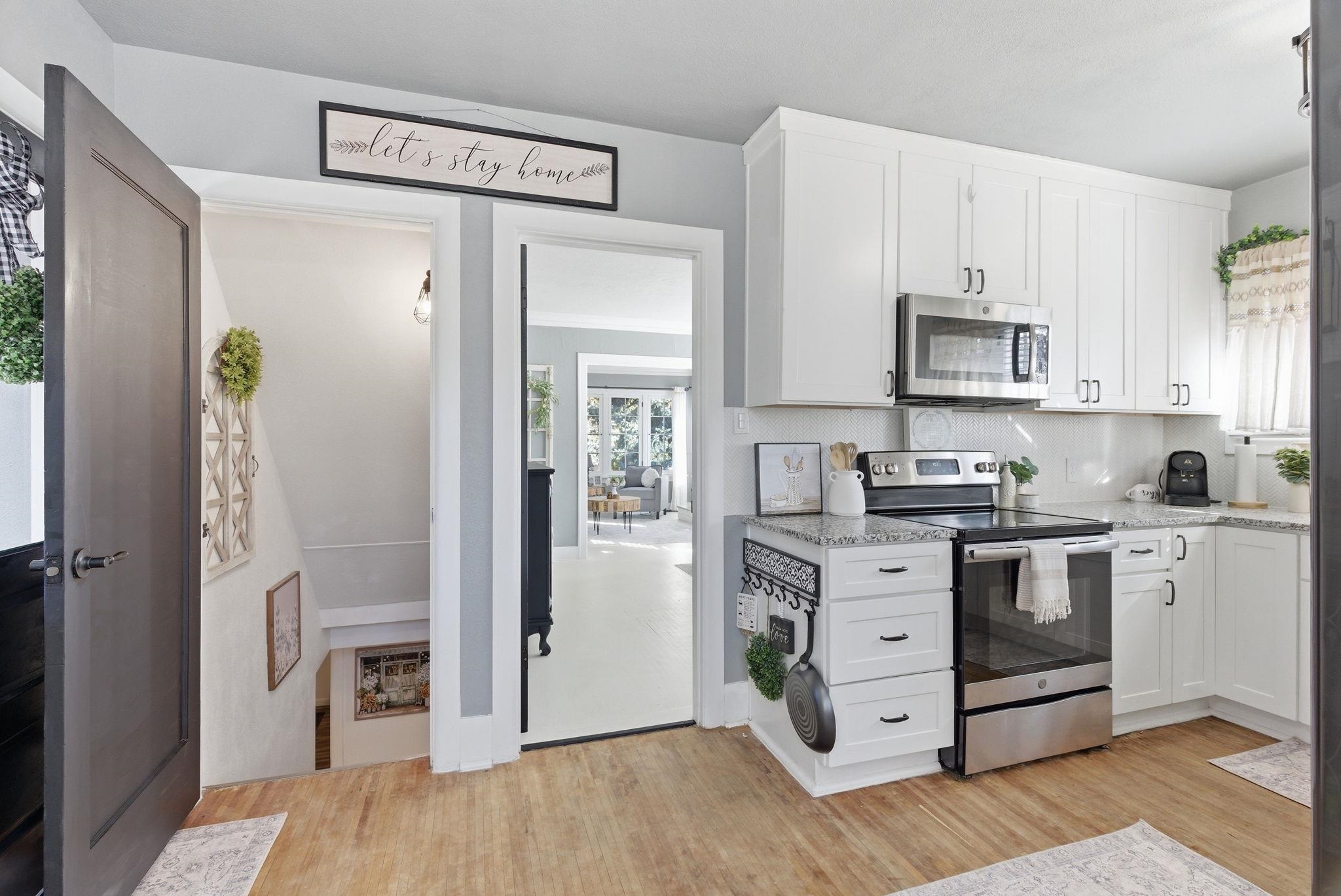 49 W 29th Ave - Photo 18
