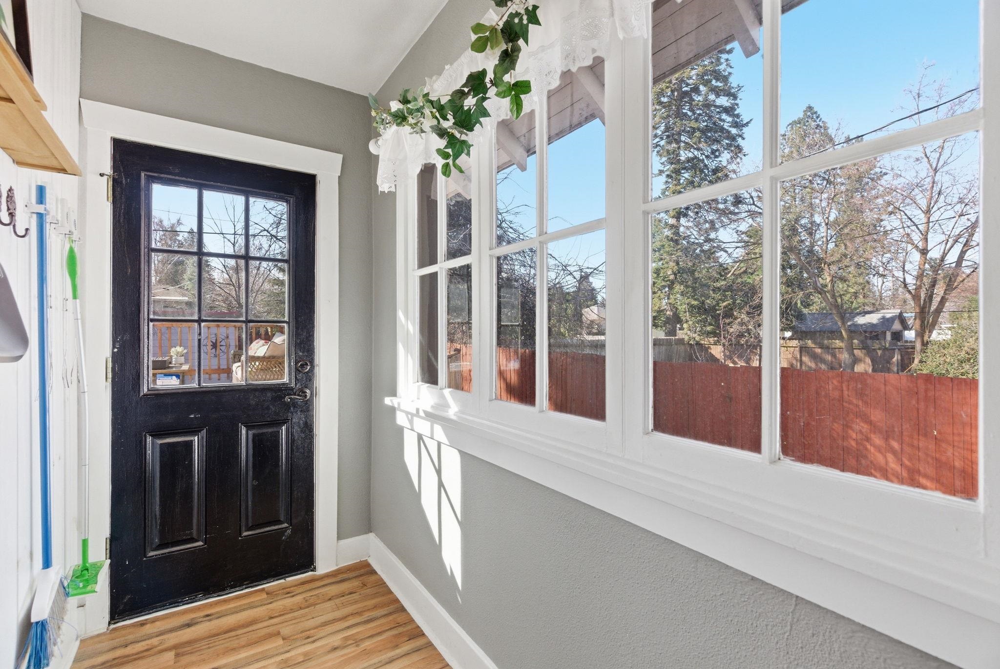 49 W 29th Ave - Photo 19