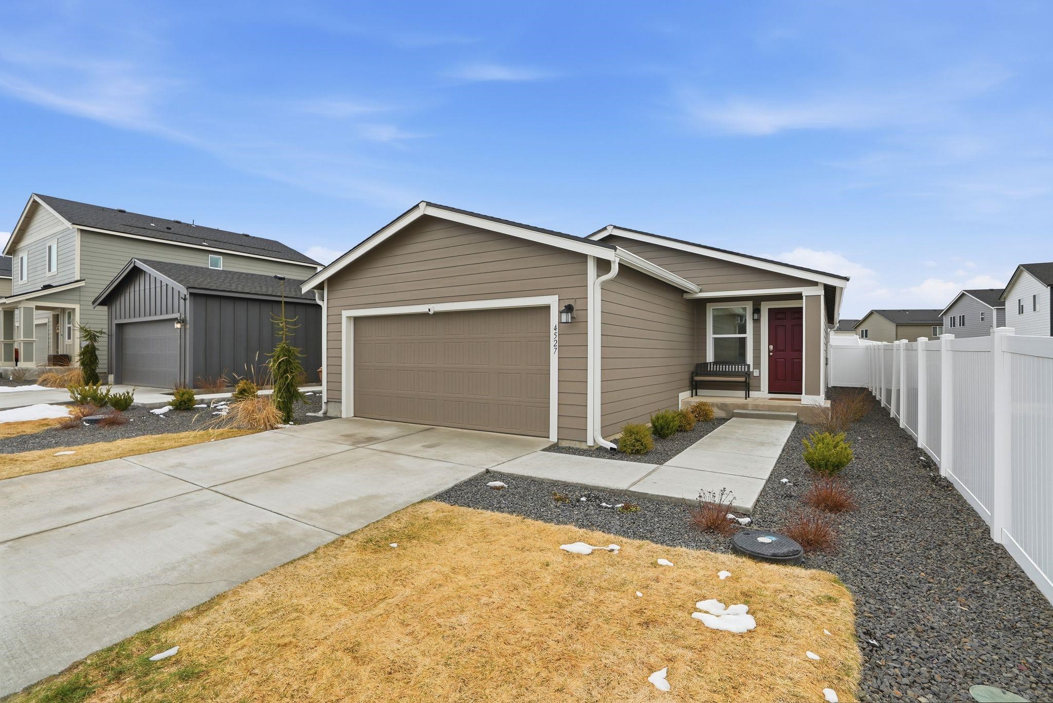 4527 W Connaught Ave - Photo 2