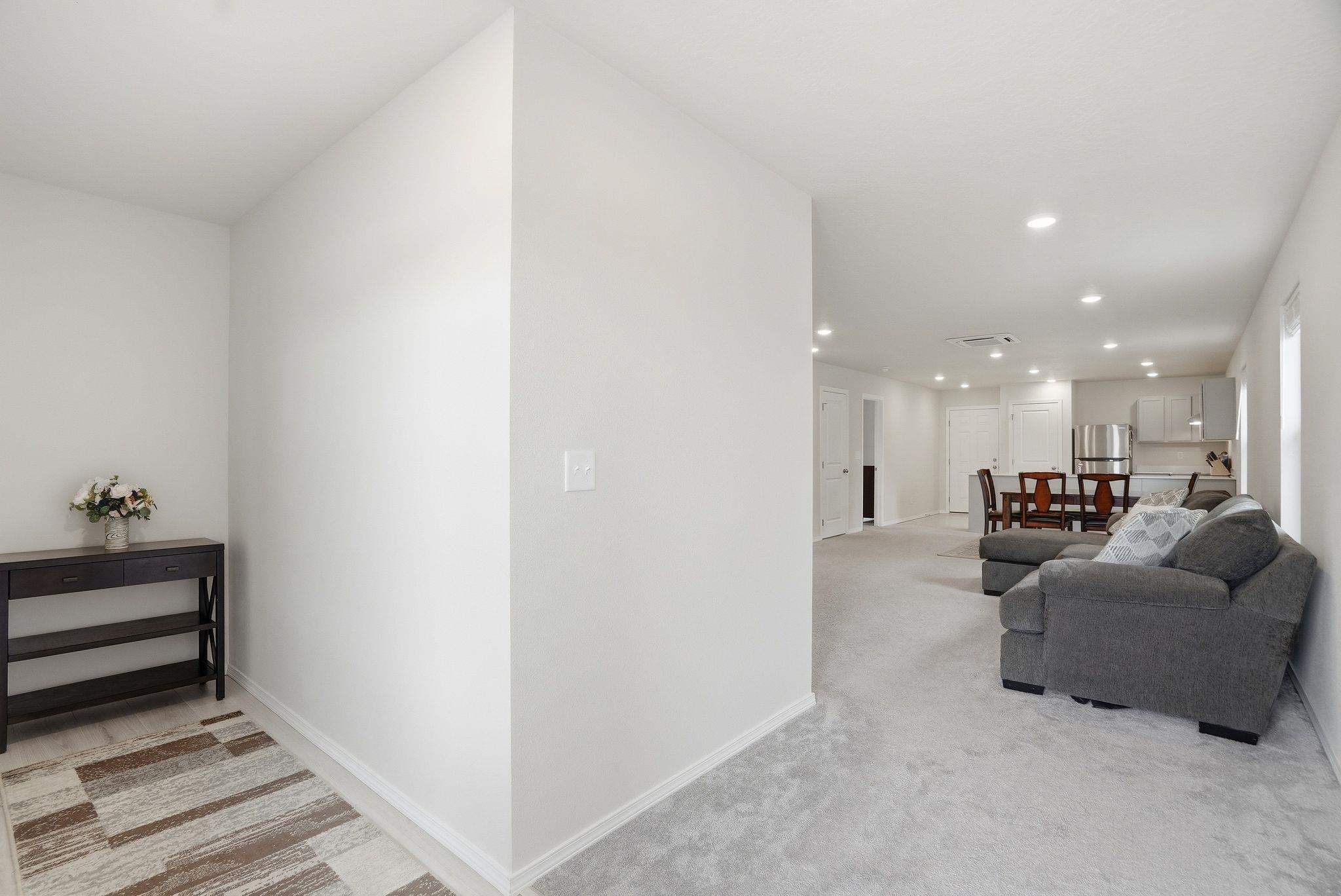 4527 W Connaught Ave - Photo 4