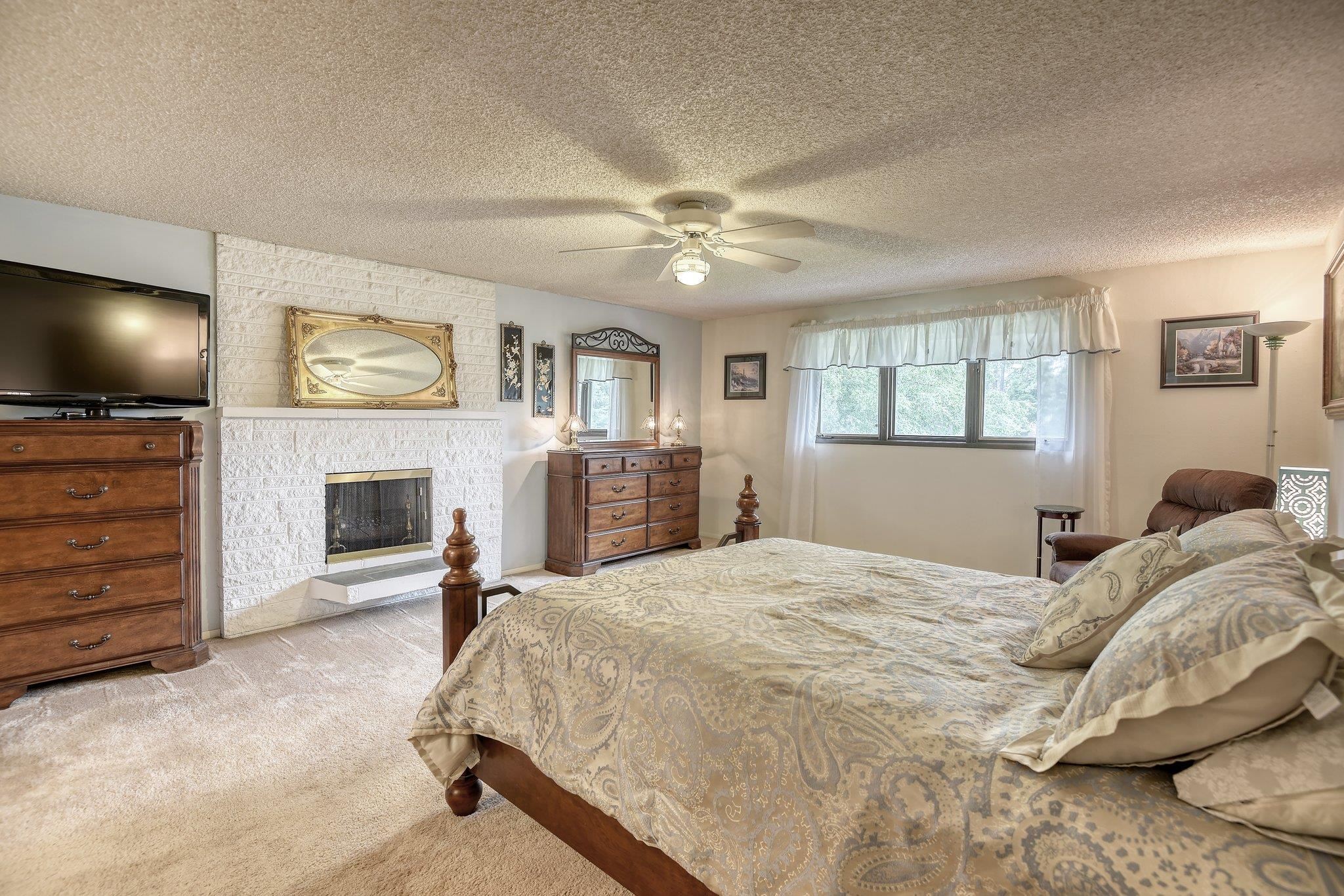 1026 W Bellwood Dr - Photo 18