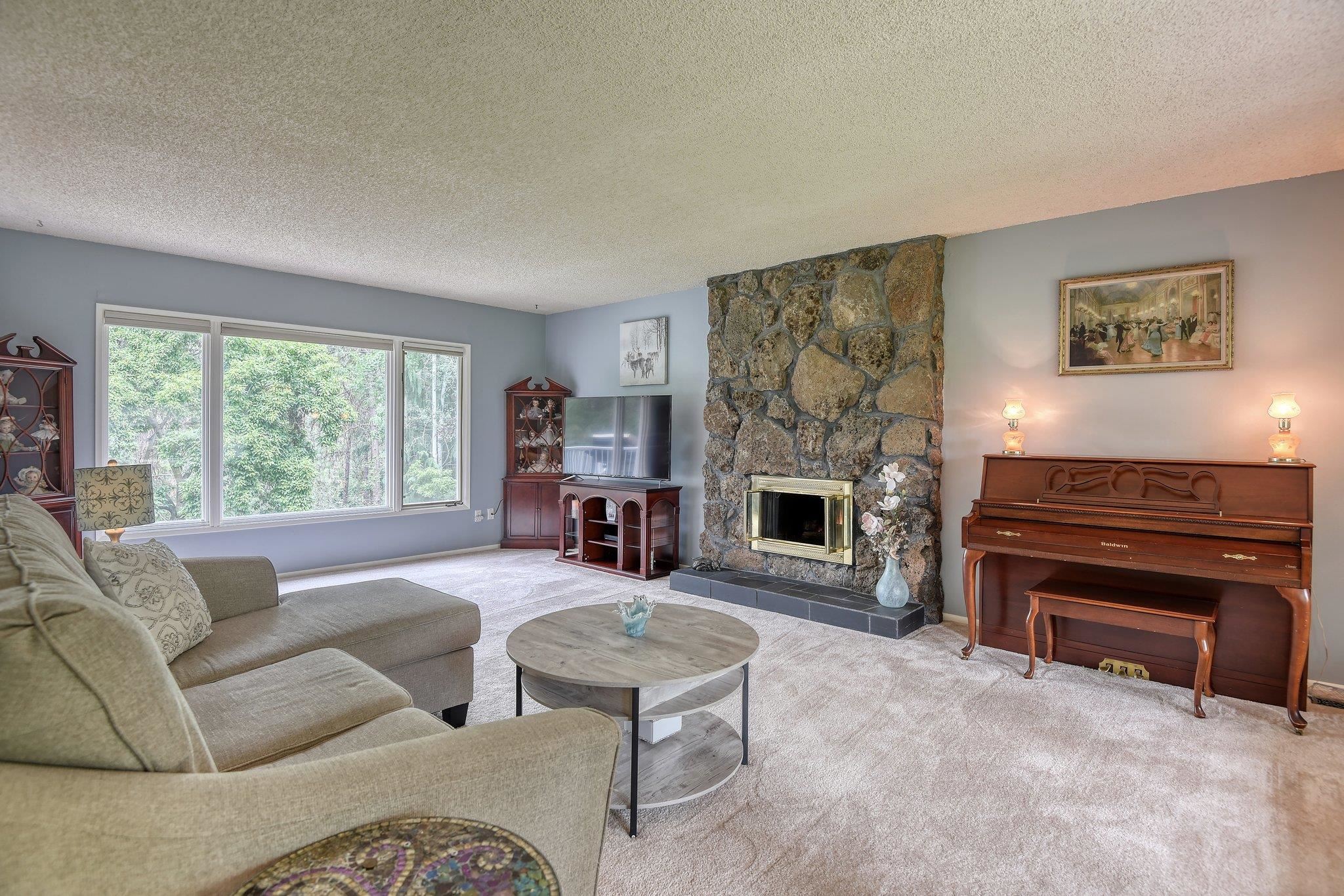 1026 W Bellwood Dr - Photo 5