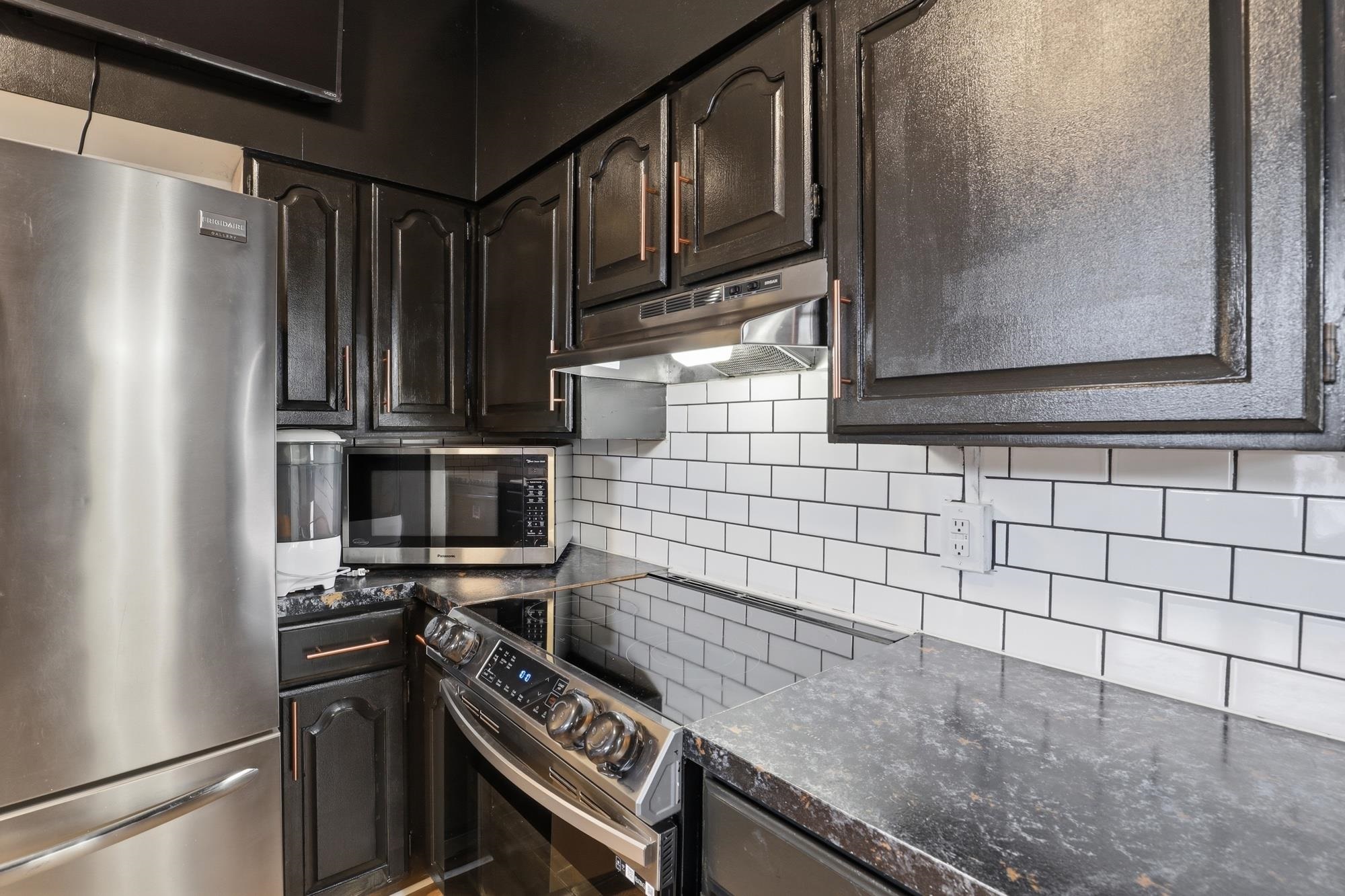 1722 W Dean Ave - Photo 12
