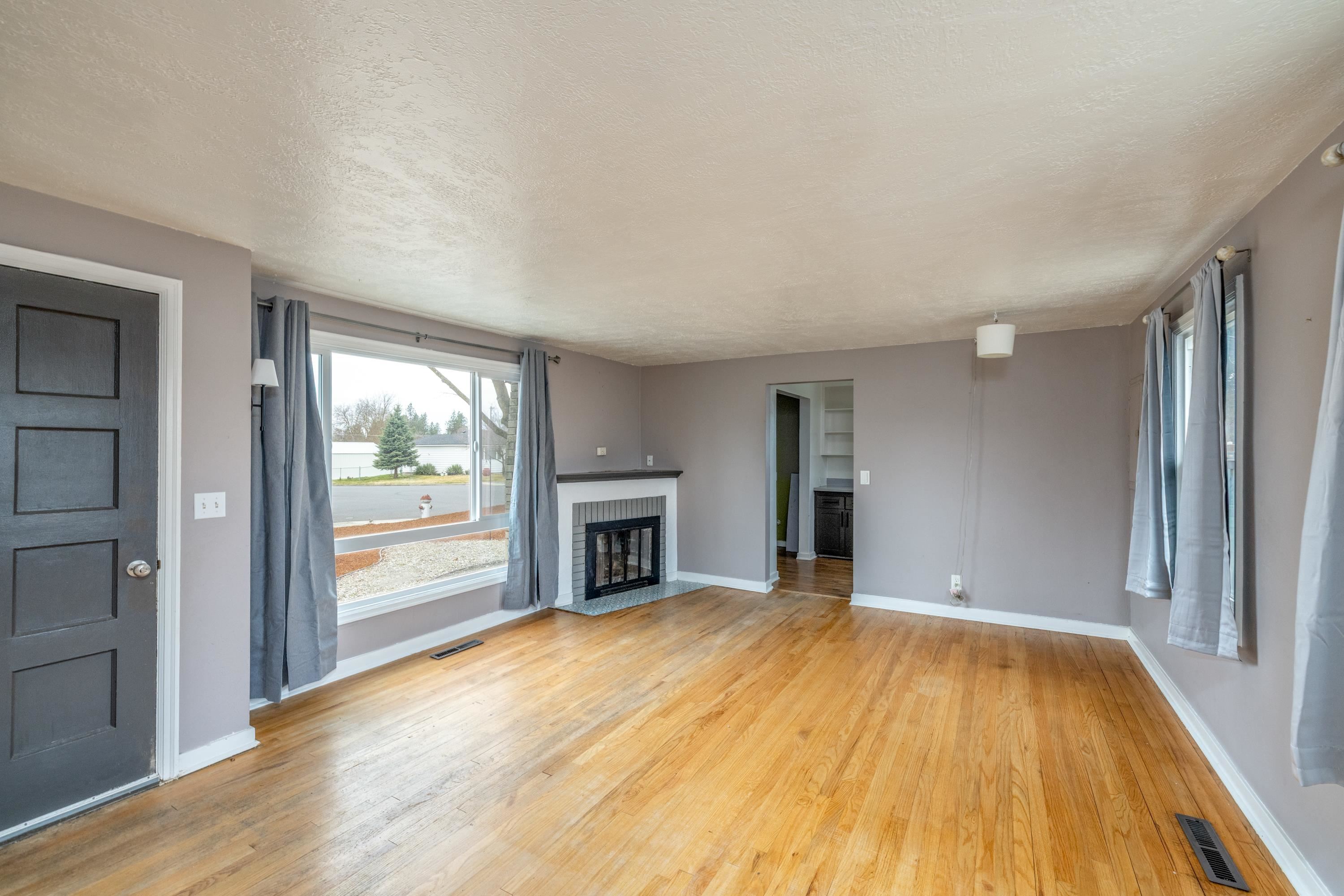 2728 W Sanson Ave - Photo 4