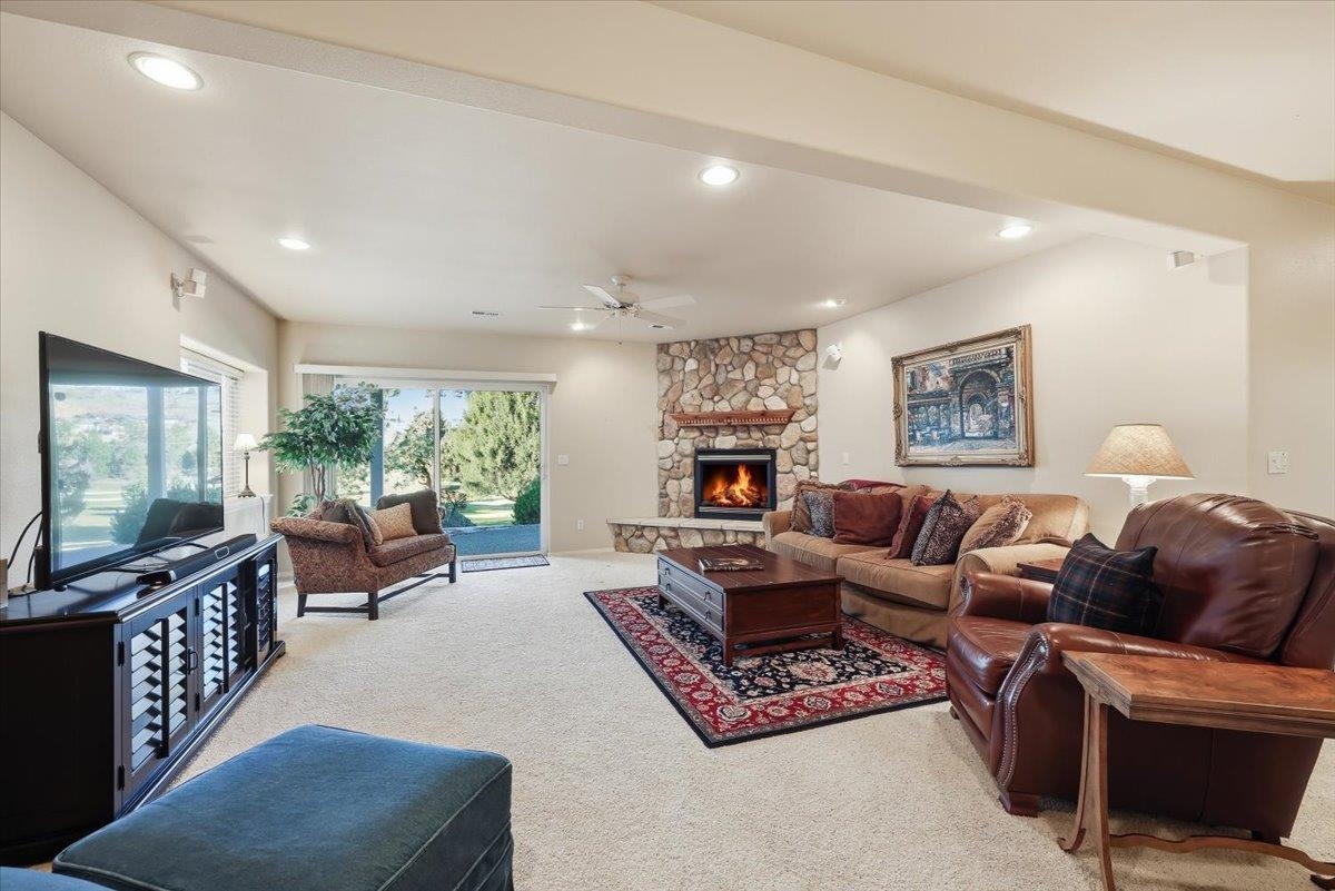 813 N Garry Dr - Photo 29