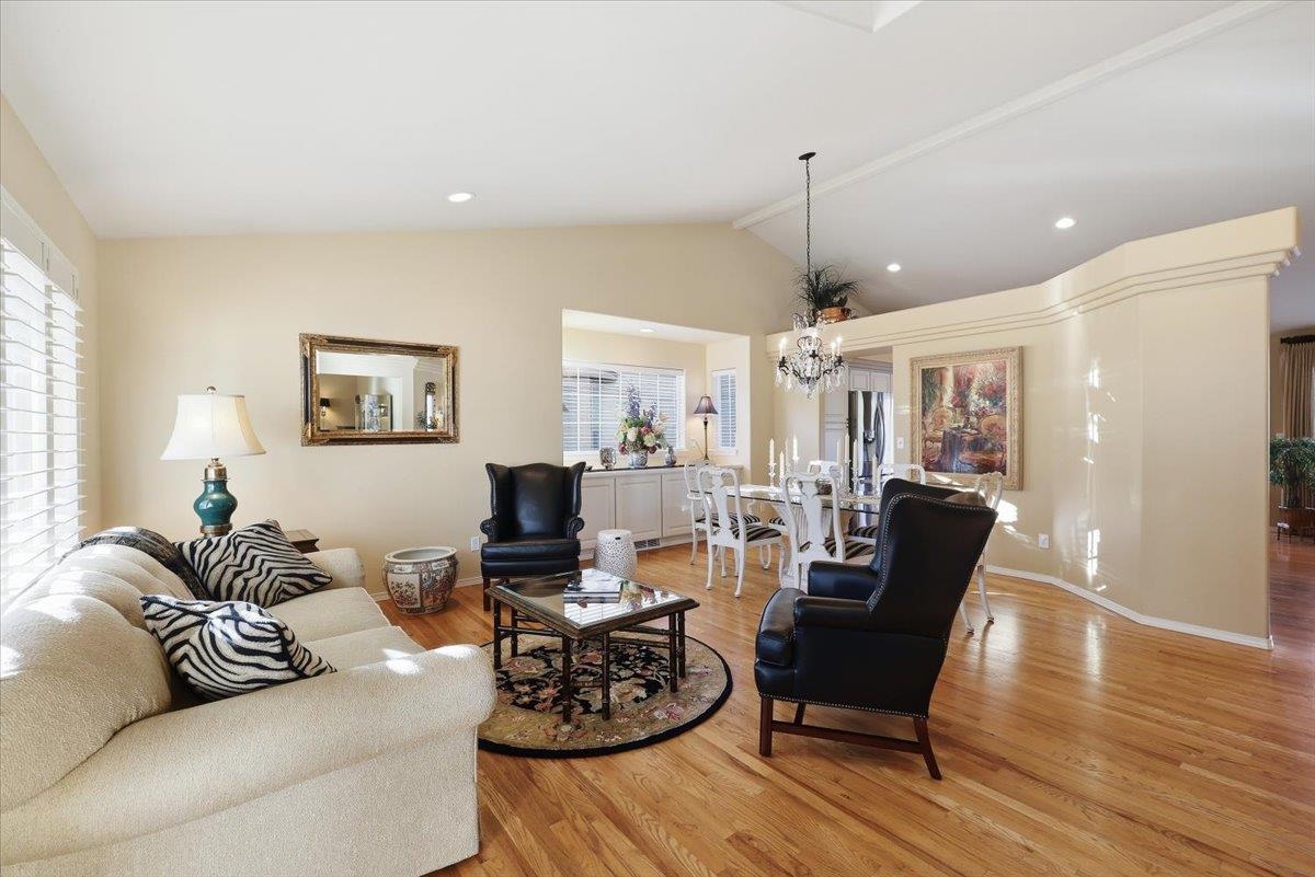 813 N Garry Dr - Photo 5