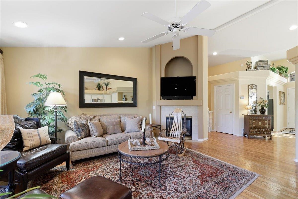813 N Garry Dr - Photo 10