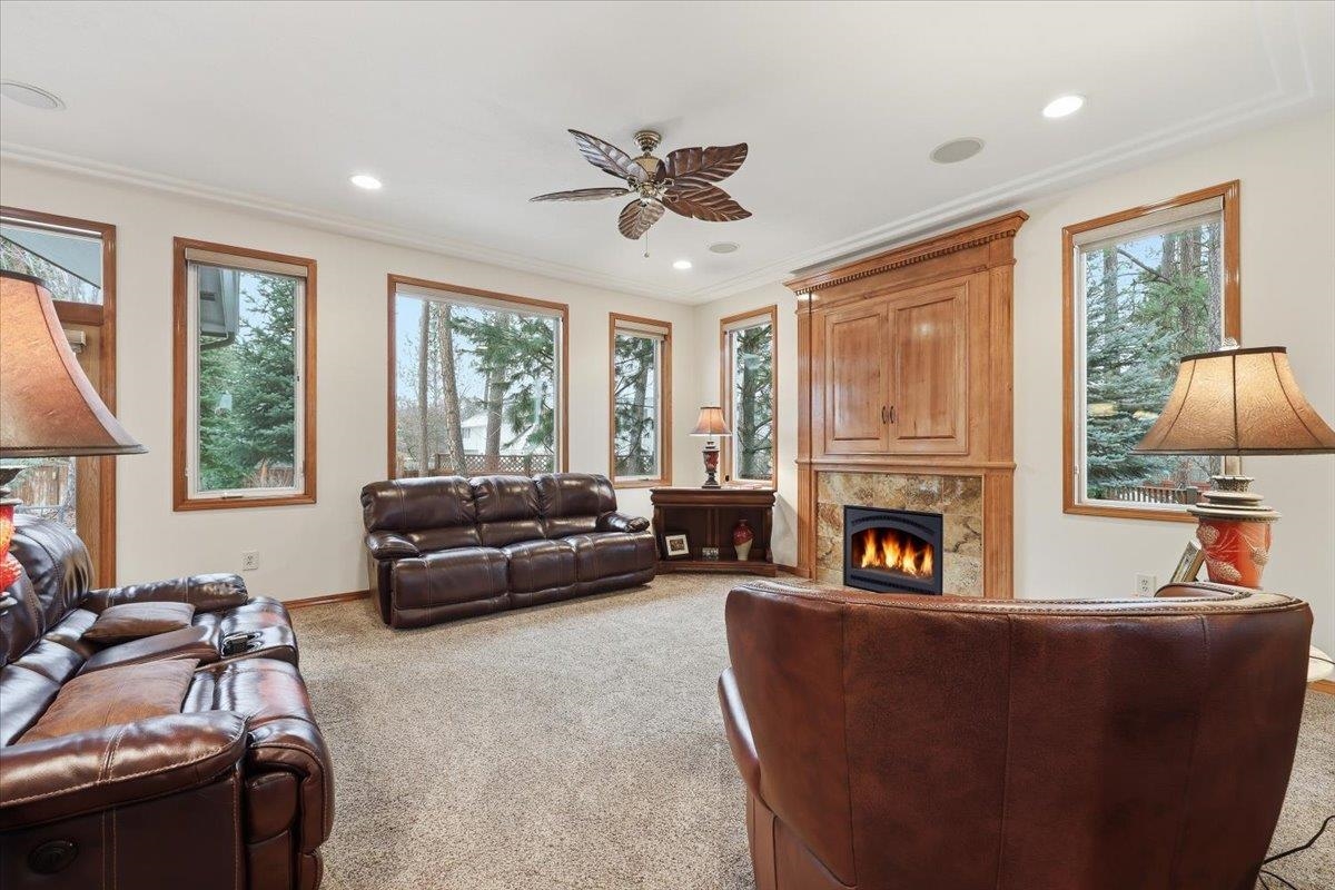 1023 E Golden Ct - Photo 5