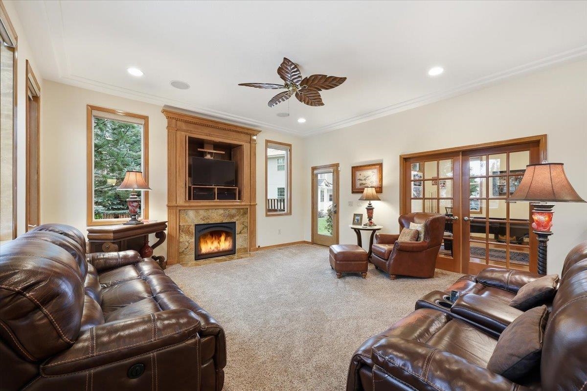 1023 E Golden Ct - Photo 7