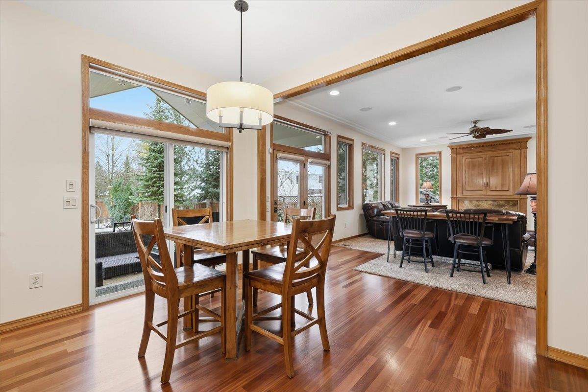 1023 E Golden Ct - Photo 9