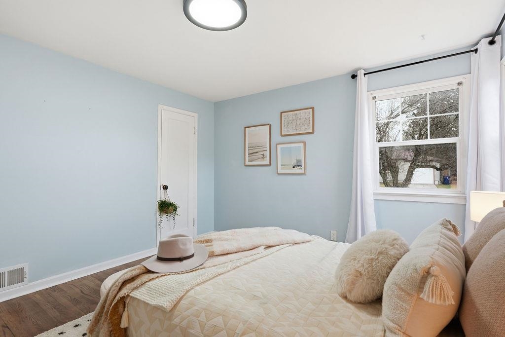 1227 E 40th Ave - Photo 17