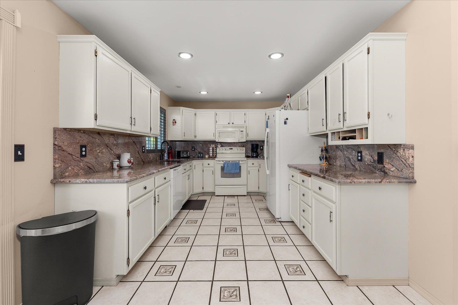 16324 N Cimmeron Ct - Photo 6
