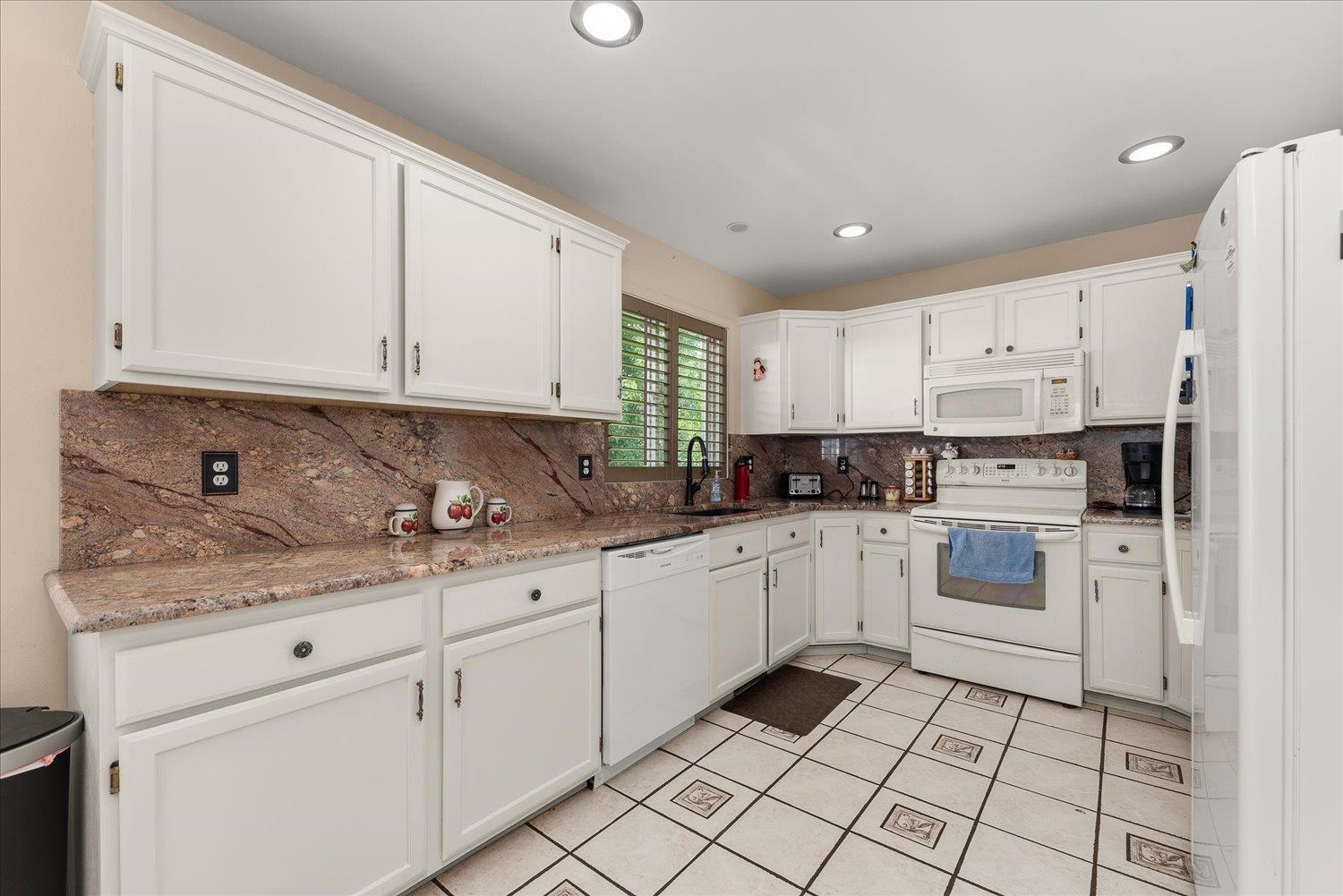 16324 N Cimmeron Ct - Photo 7