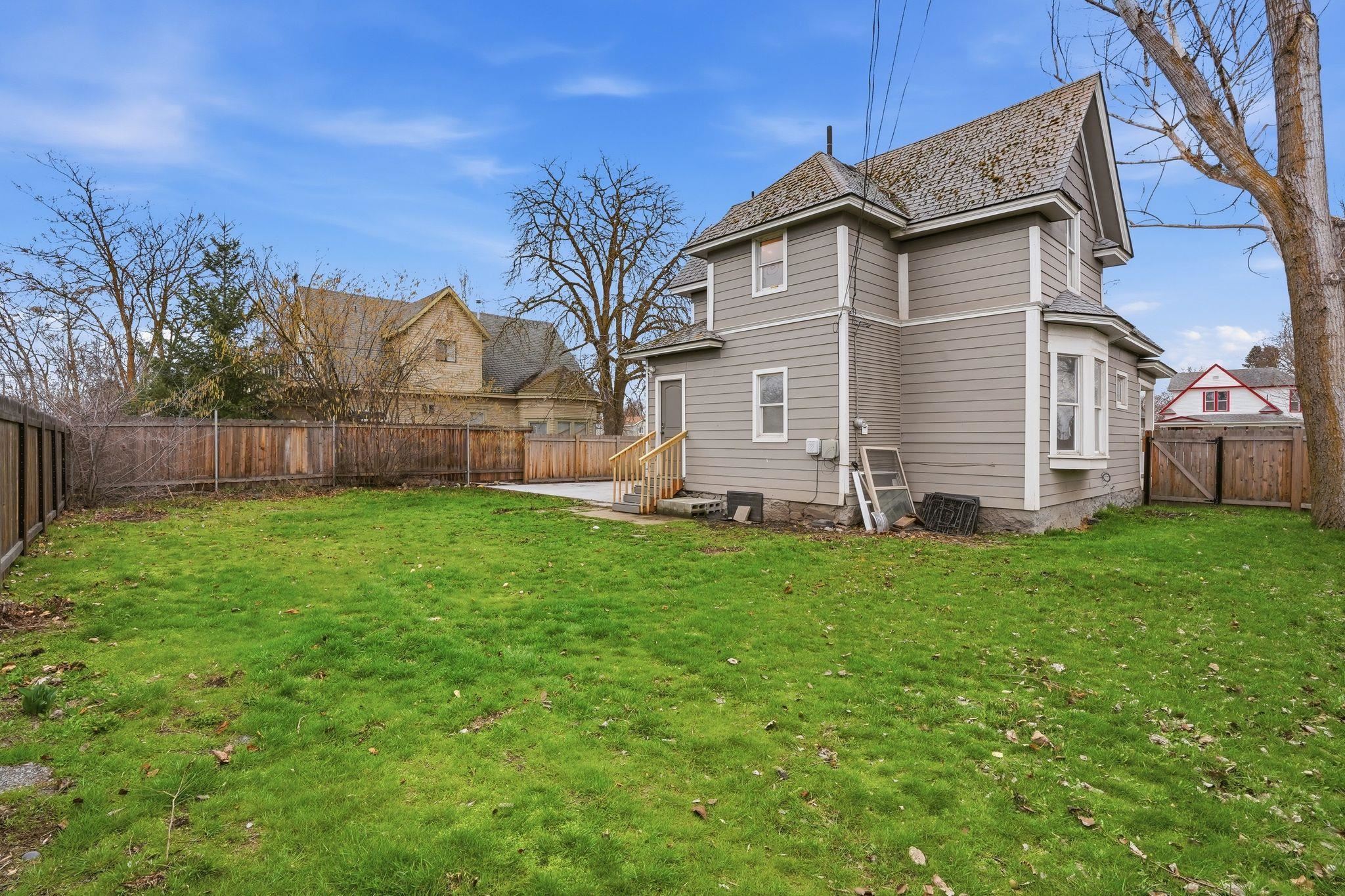 403 E Ermina Ave - Photo 28