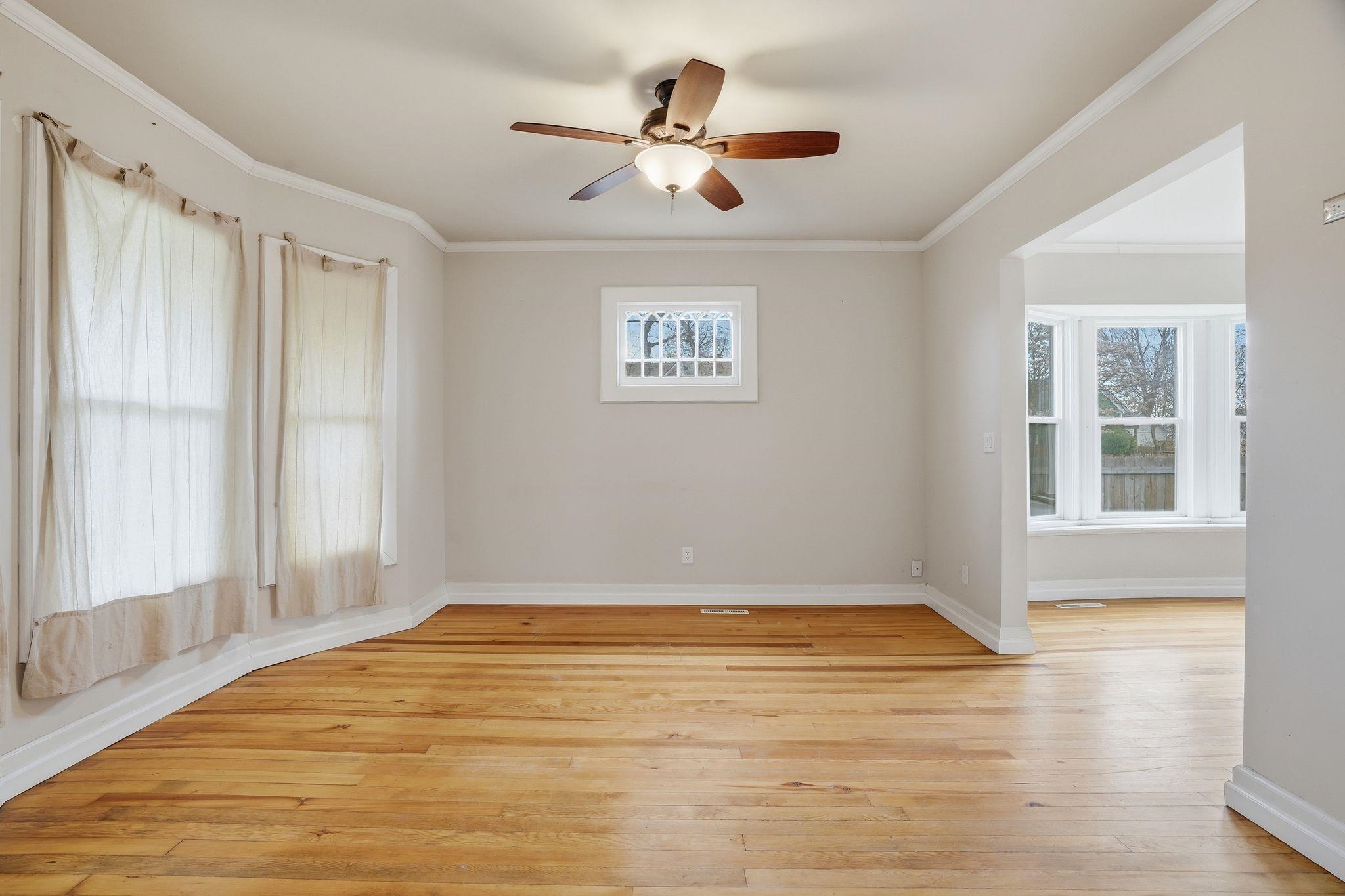 403 E Ermina Ave - Photo 5