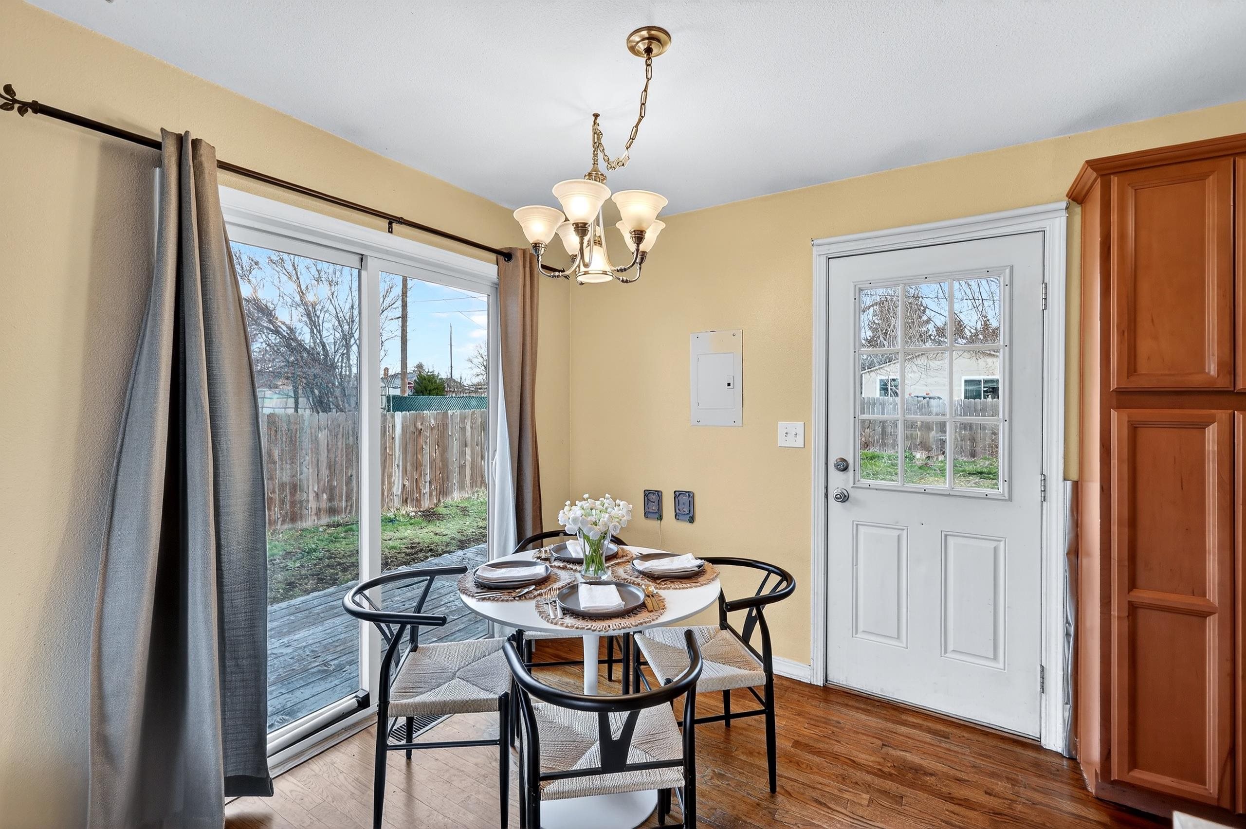3903 E Ermina Ave - Photo 4