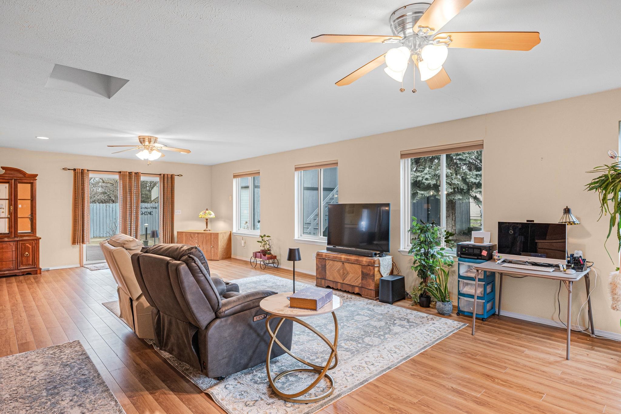 11118 E Fairview Ave - Photo 19