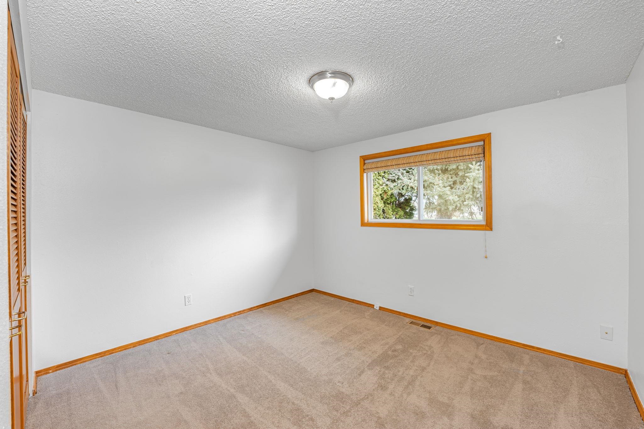 11118 E Fairview Ave - Photo 26