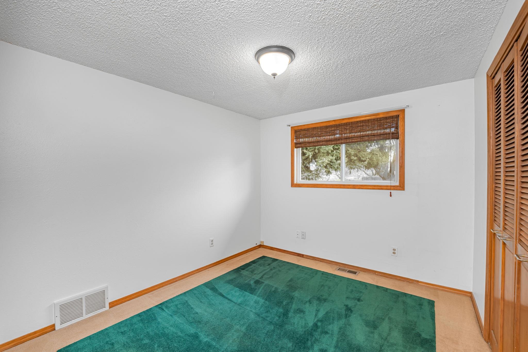 11118 E Fairview Ave - Photo 29