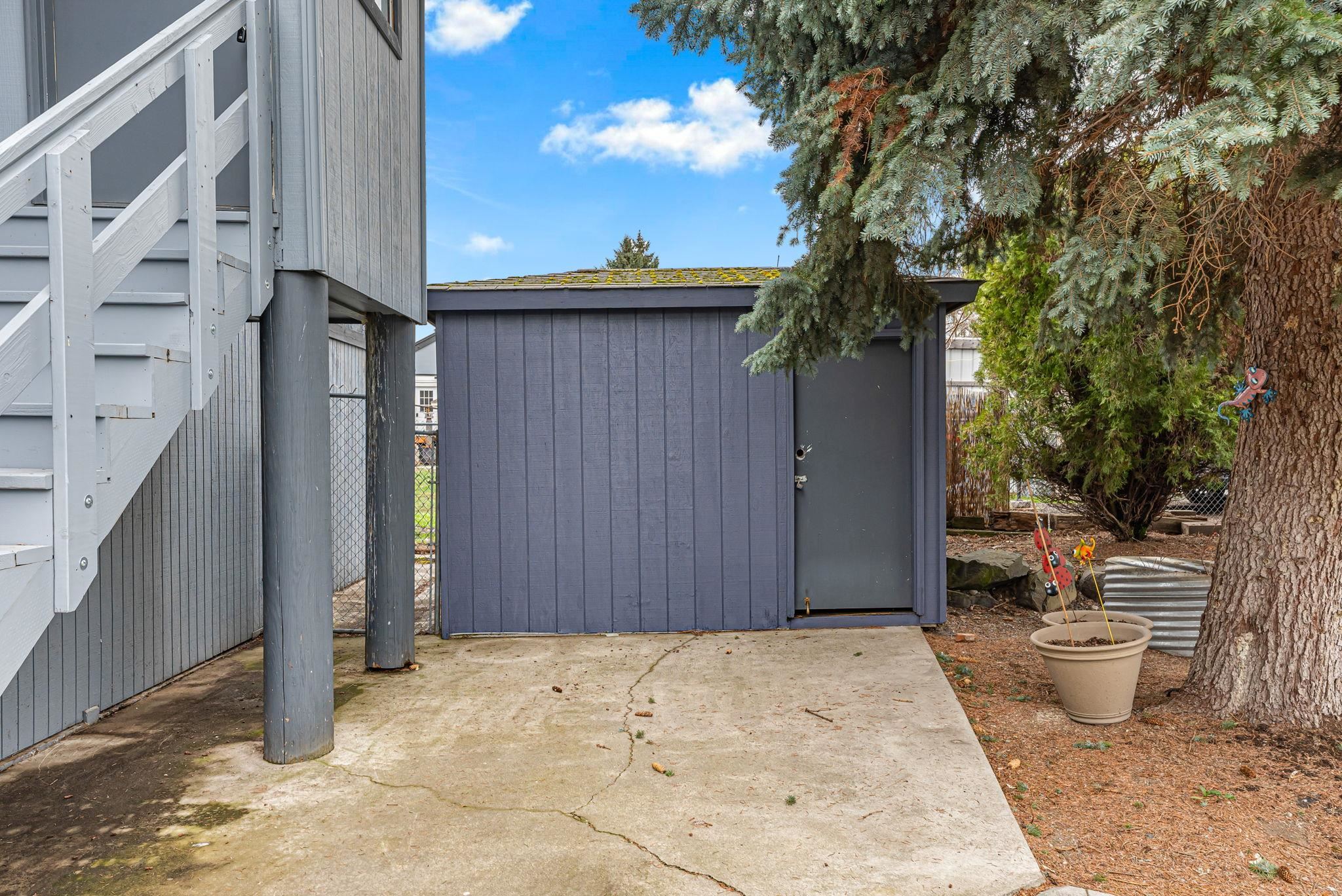 11118 E Fairview Ave - Photo 37