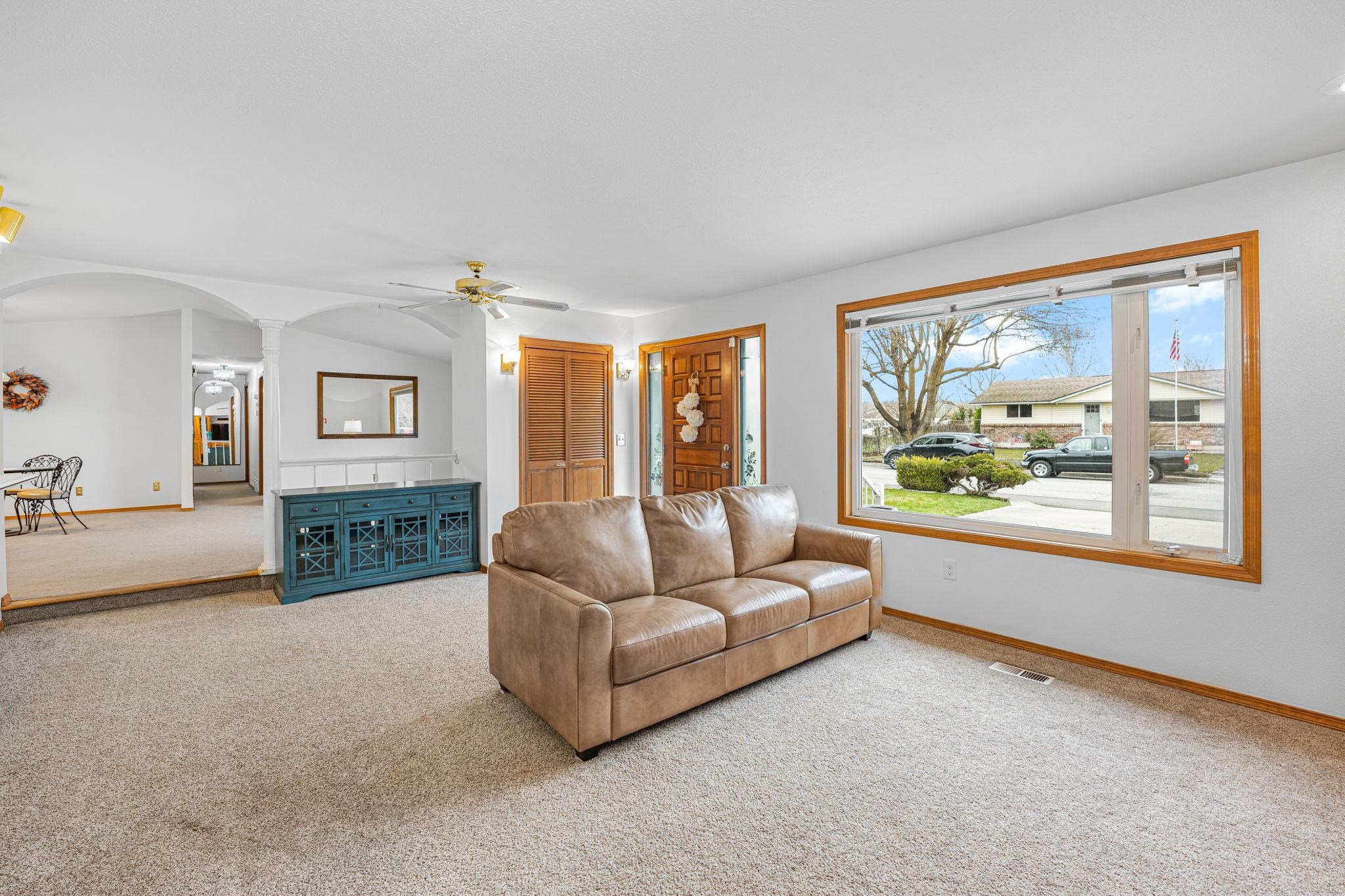 11118 E Fairview Ave - Photo 6