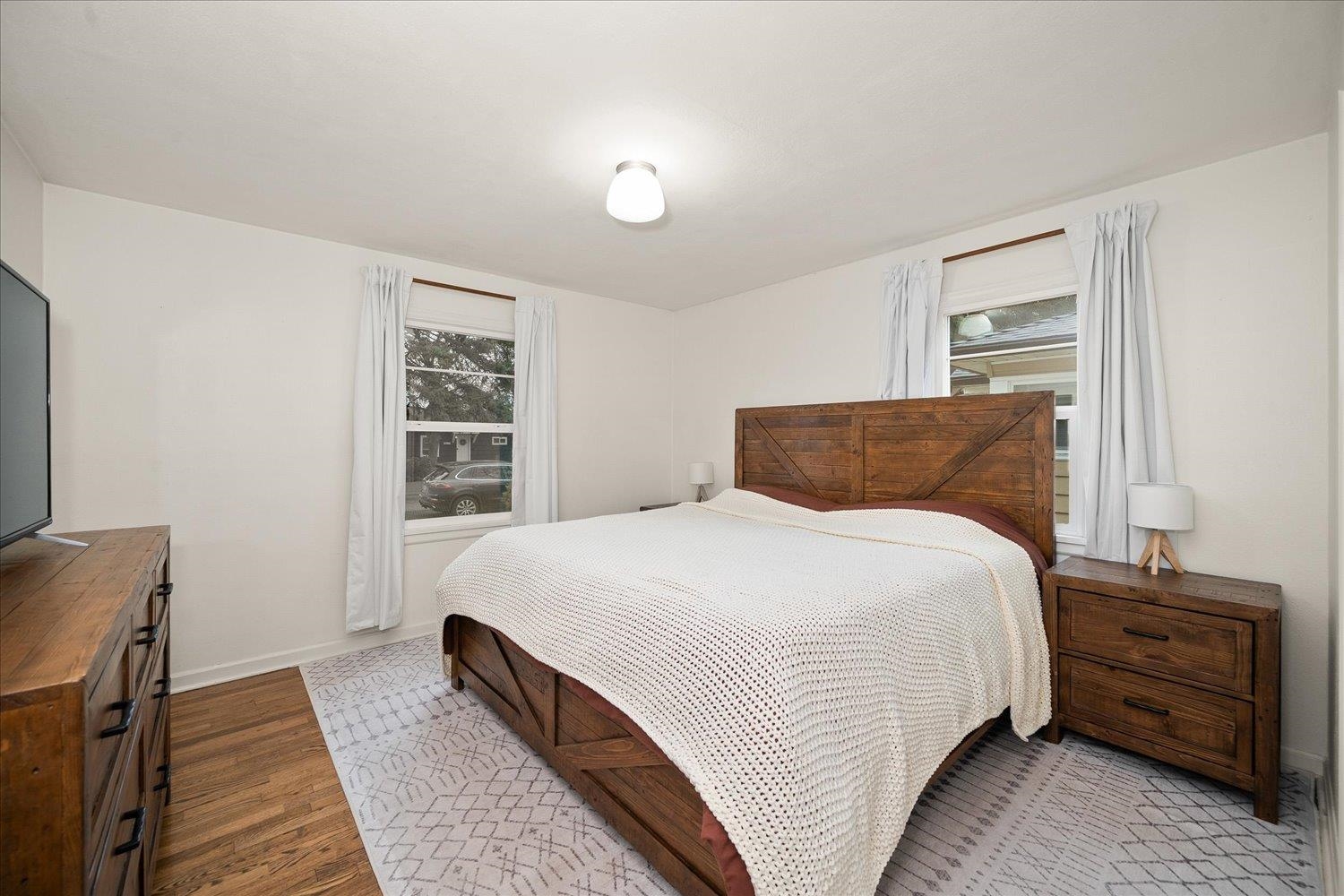 5517 N Lincoln St - Photo 8