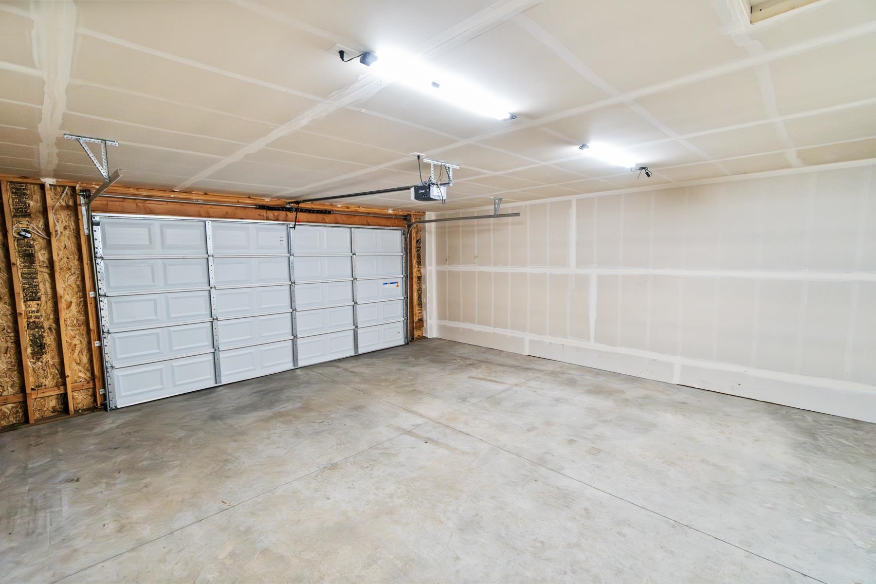 1305 N Coach Dr - Photo 18