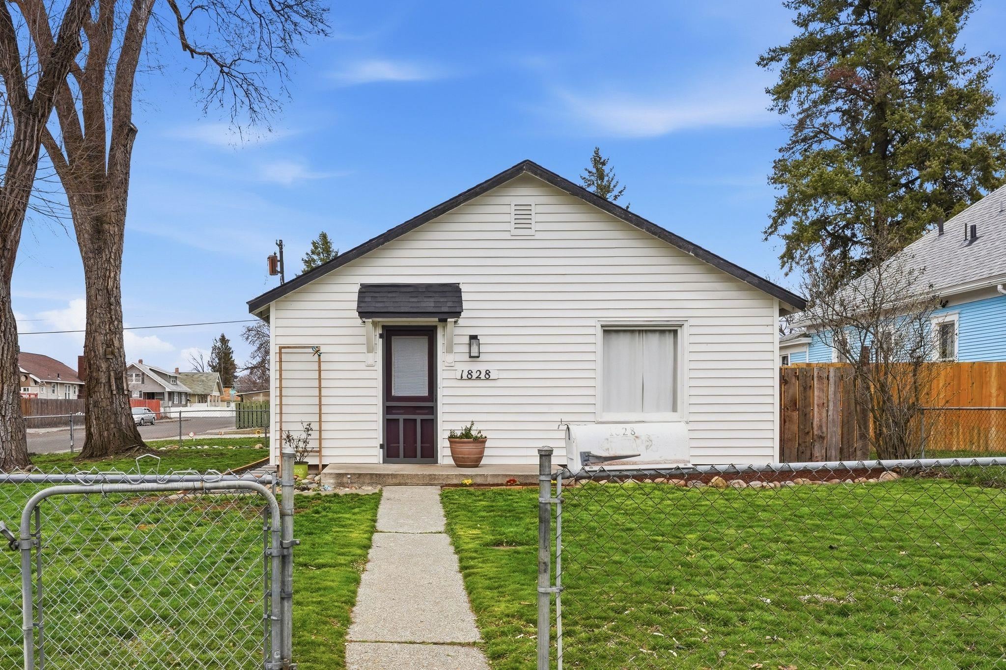 1828 W Nora Ave - Photo 1