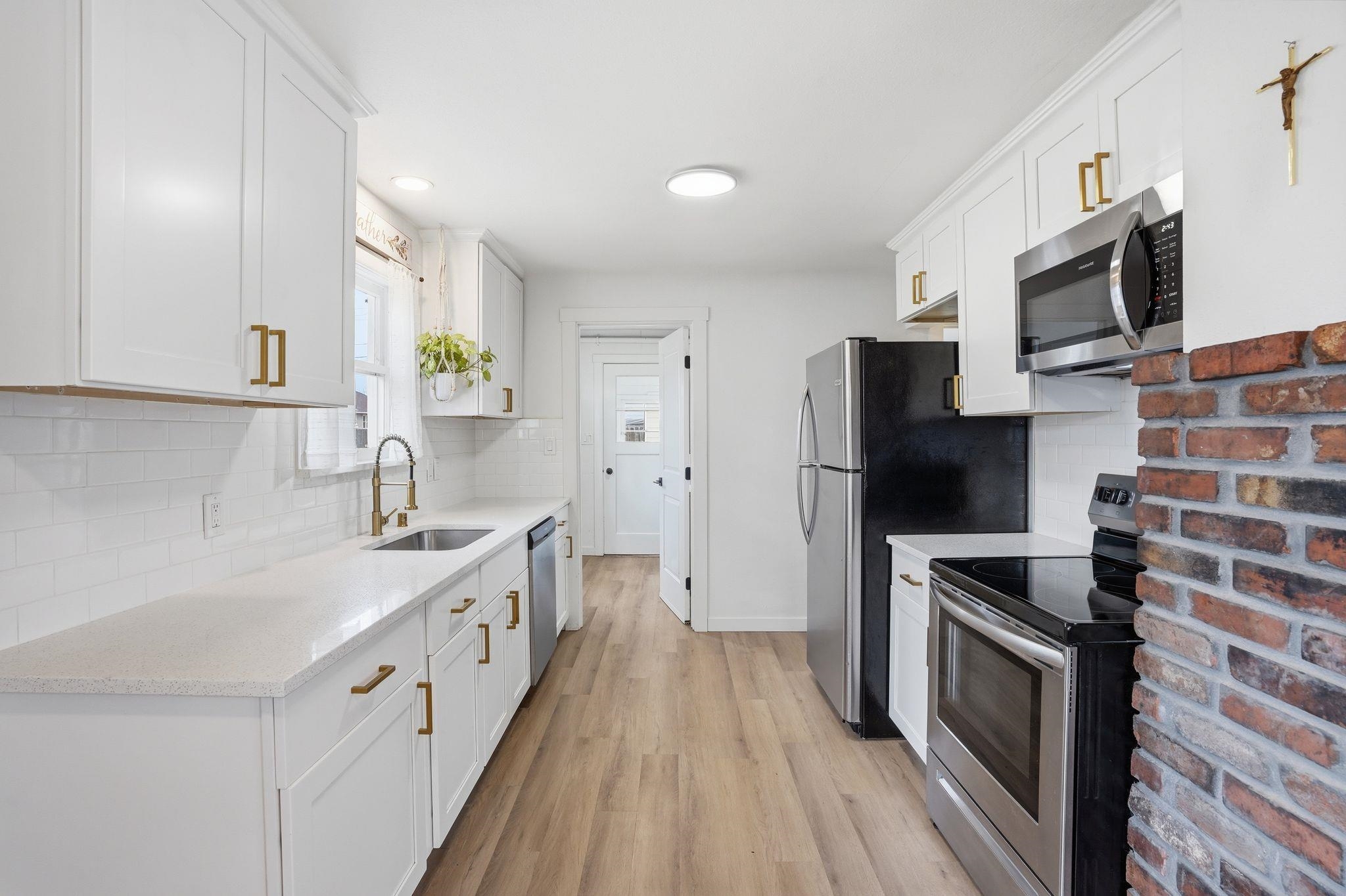 1828 W Nora Ave - Photo 12