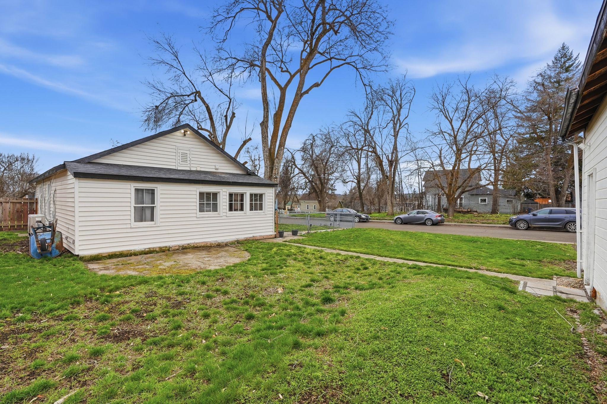 1828 W Nora Ave - Photo 24