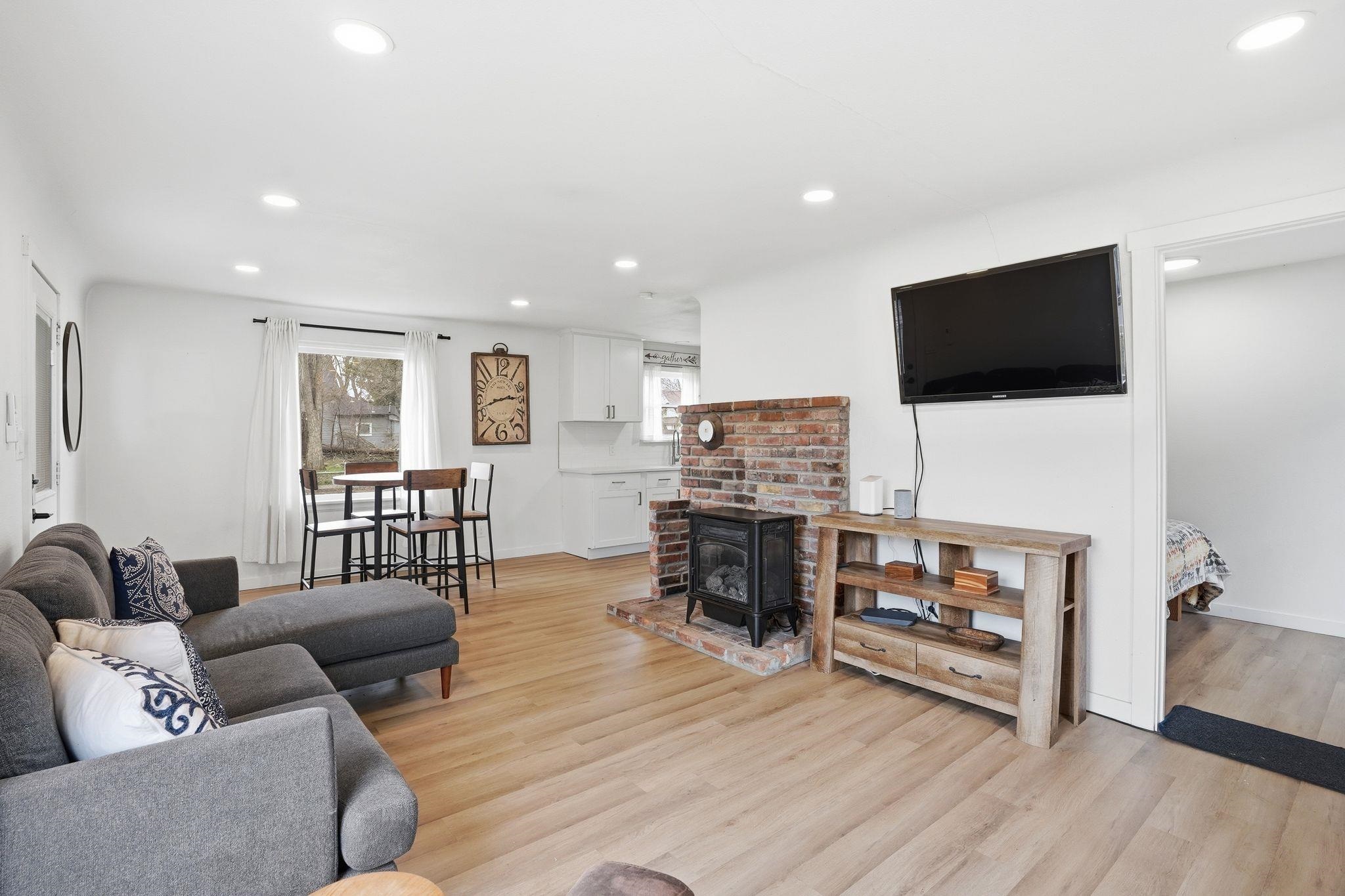 1828 W Nora Ave - Photo 6