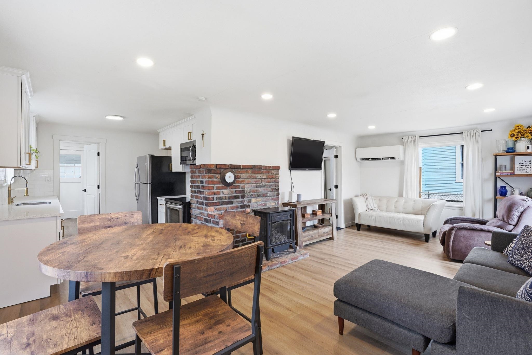 1828 W Nora Ave - Photo 8