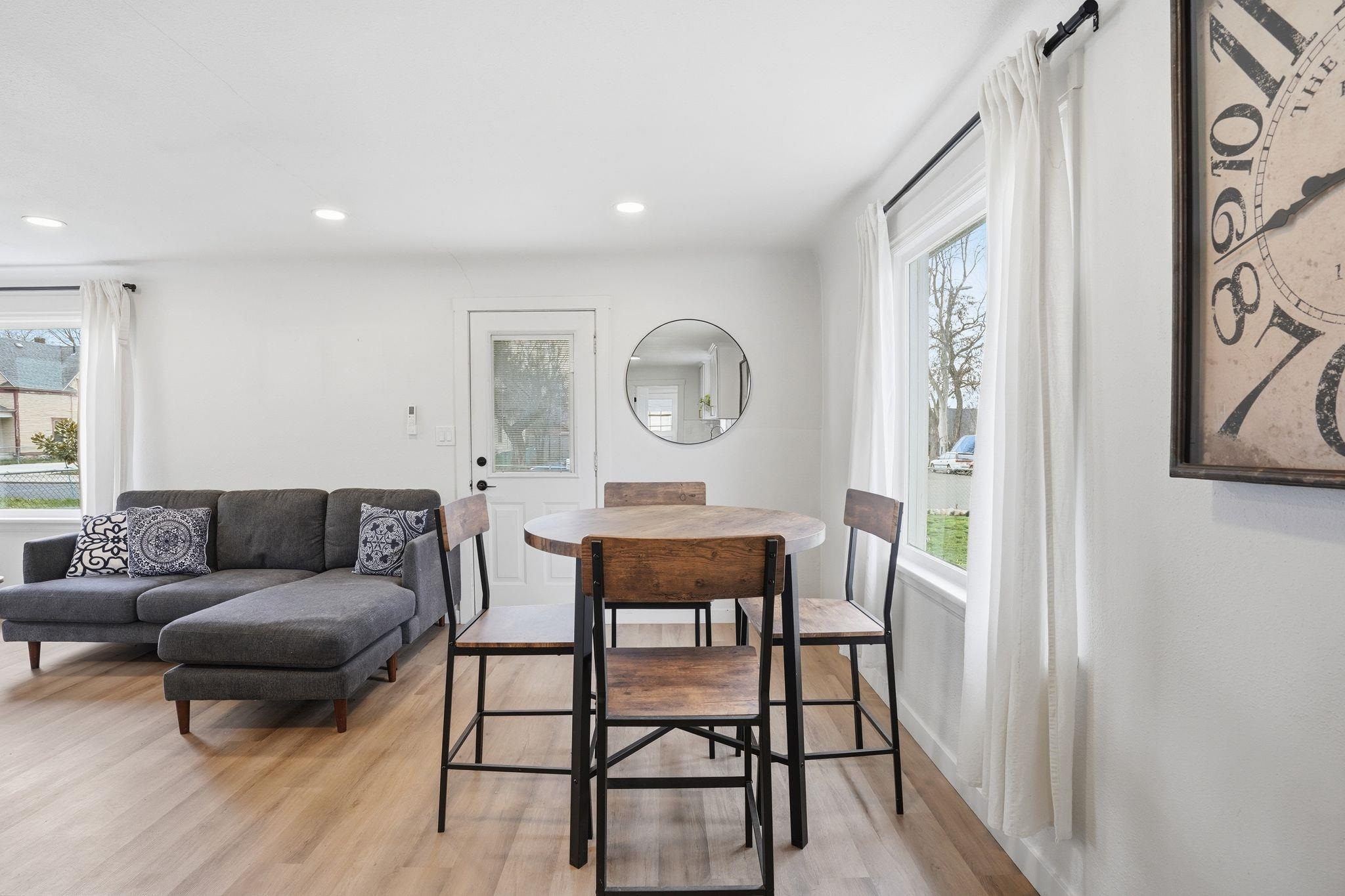 1828 W Nora Ave - Photo 9