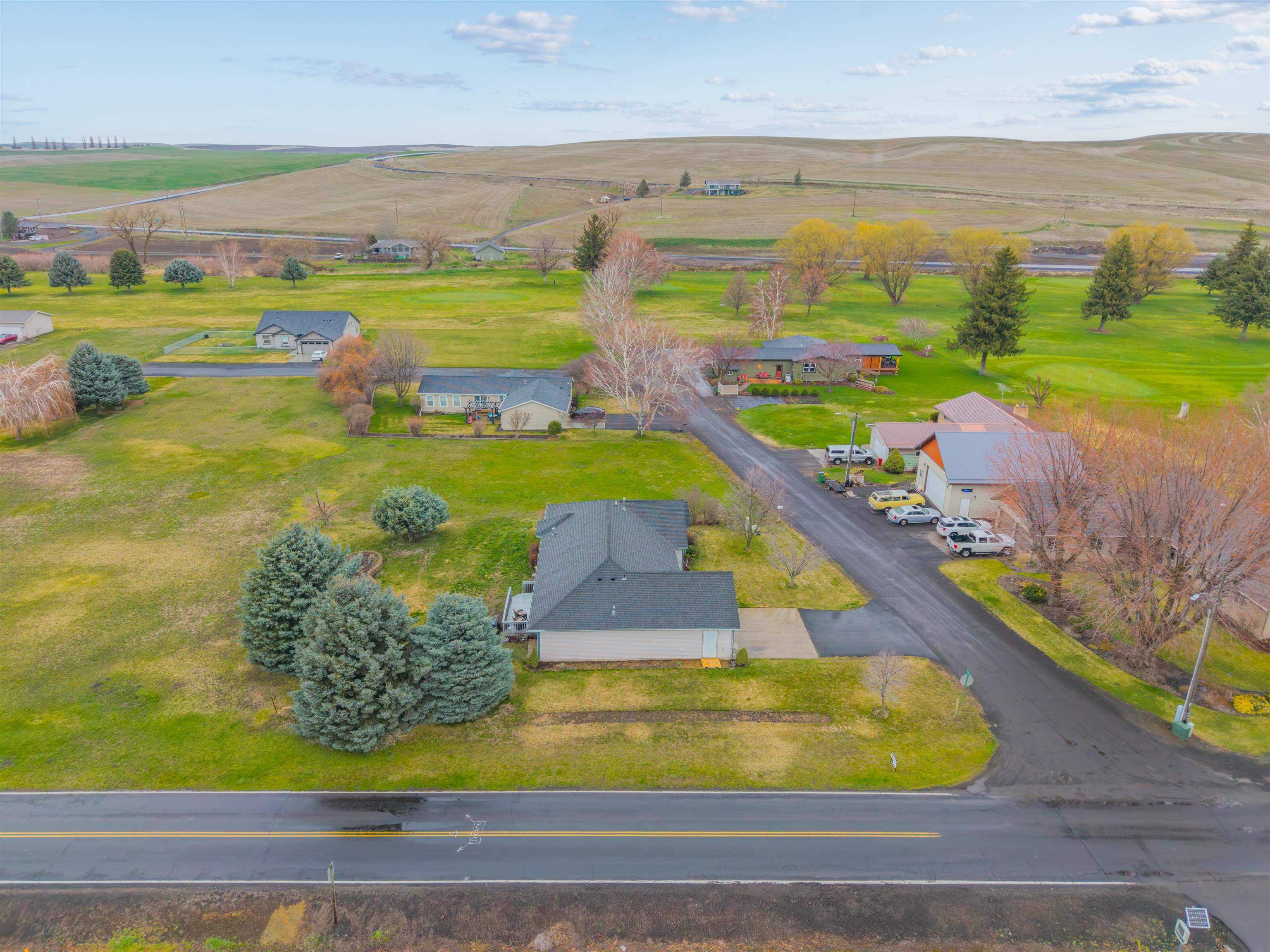 1 N Heglar Ln - Photo 2