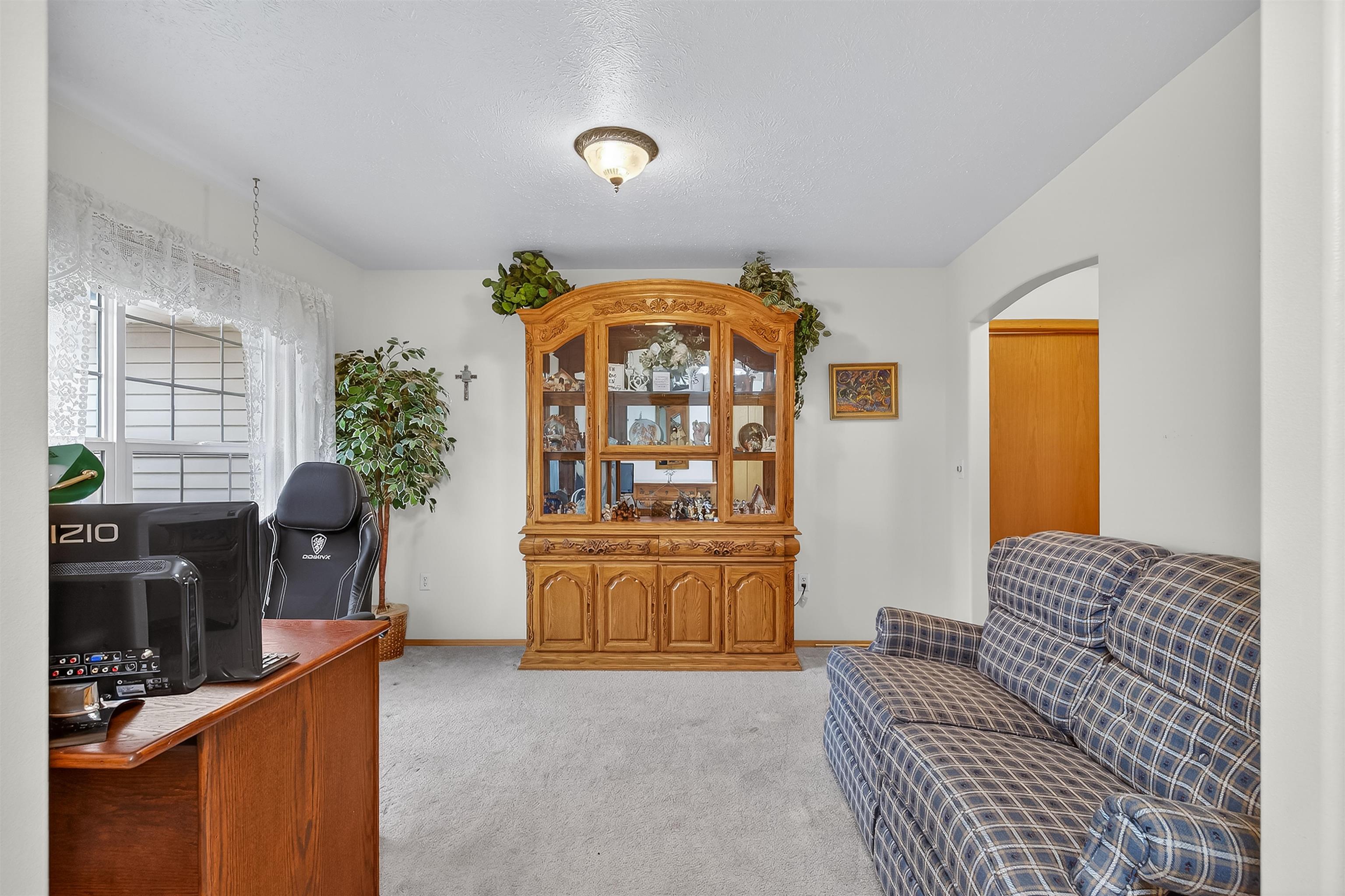 1 N Heglar Ln - Photo 9