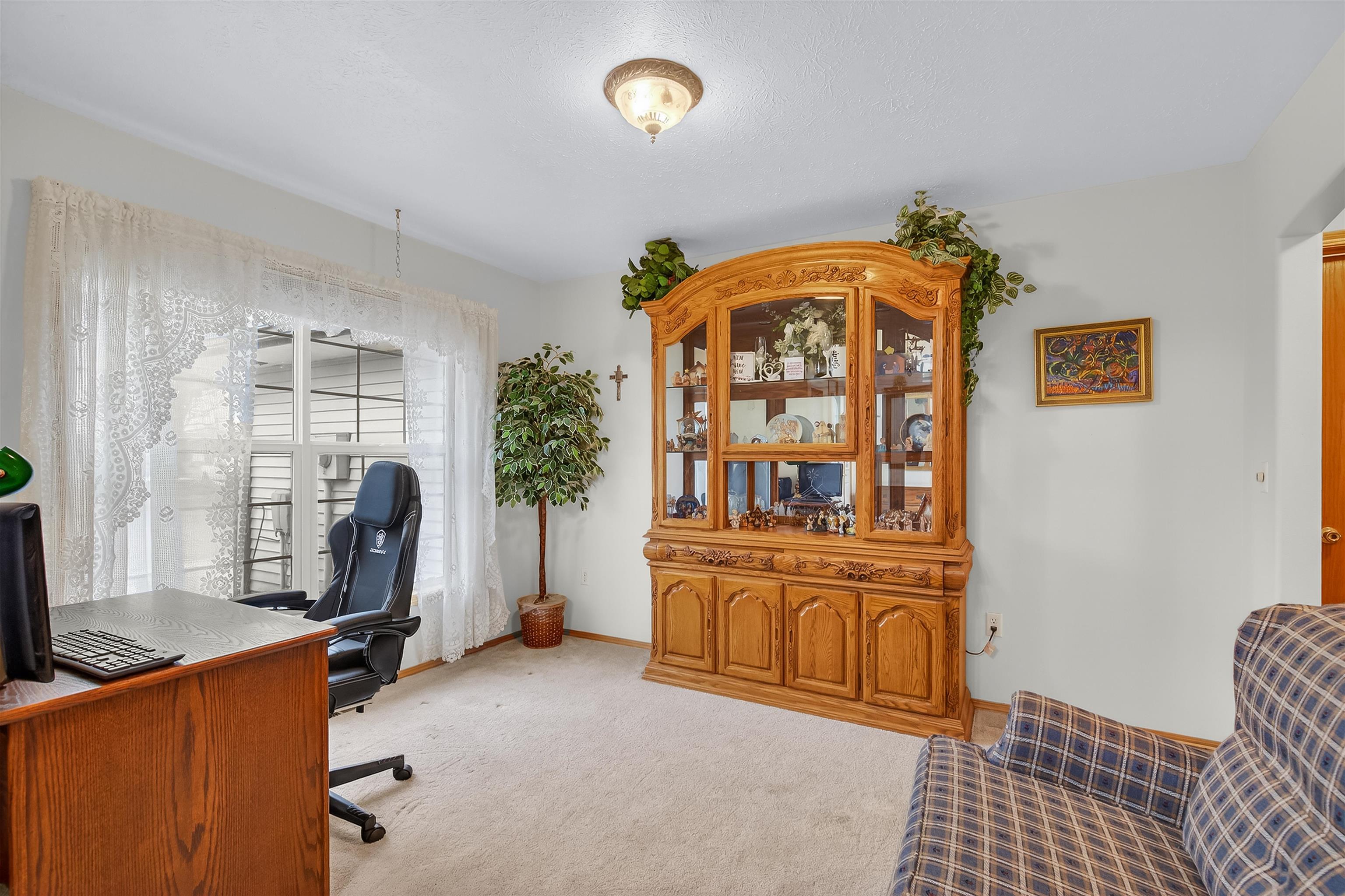 1 N Heglar Ln - Photo 10