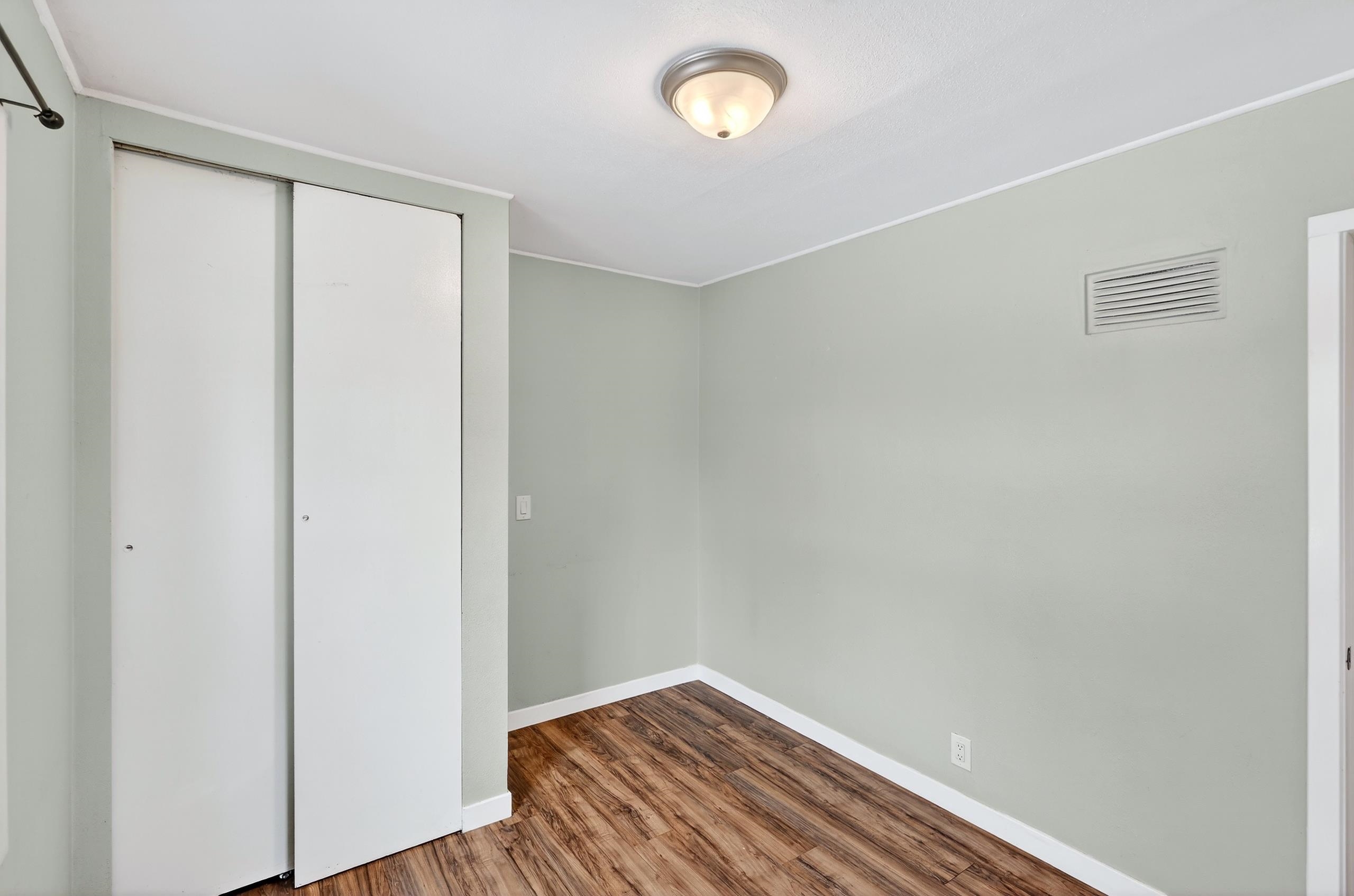 7515 E Euclid Ave - Photo 16