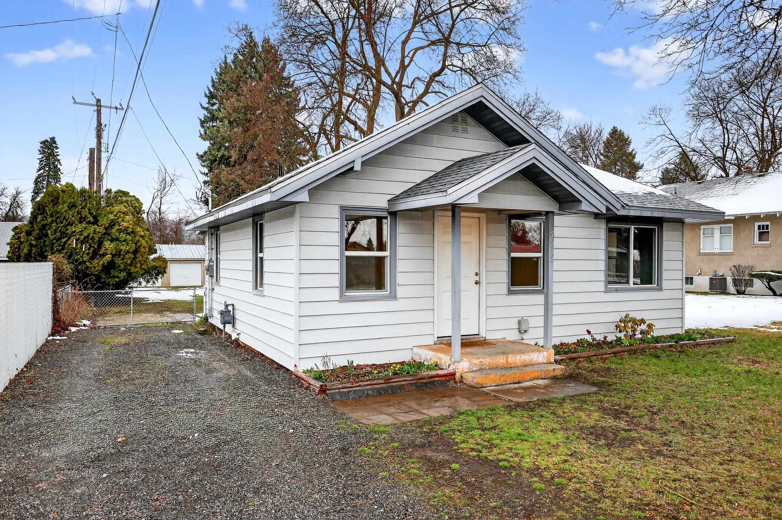 7515 E Euclid Ave - Photo 3