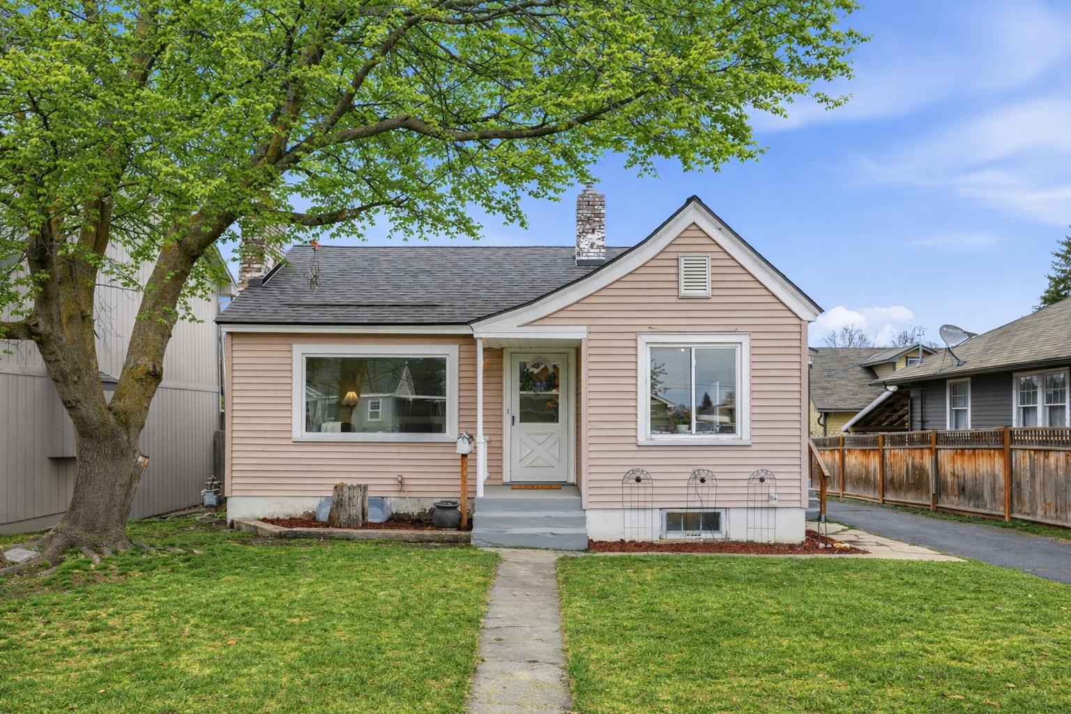 3503 E 28th Ave - Photo 1