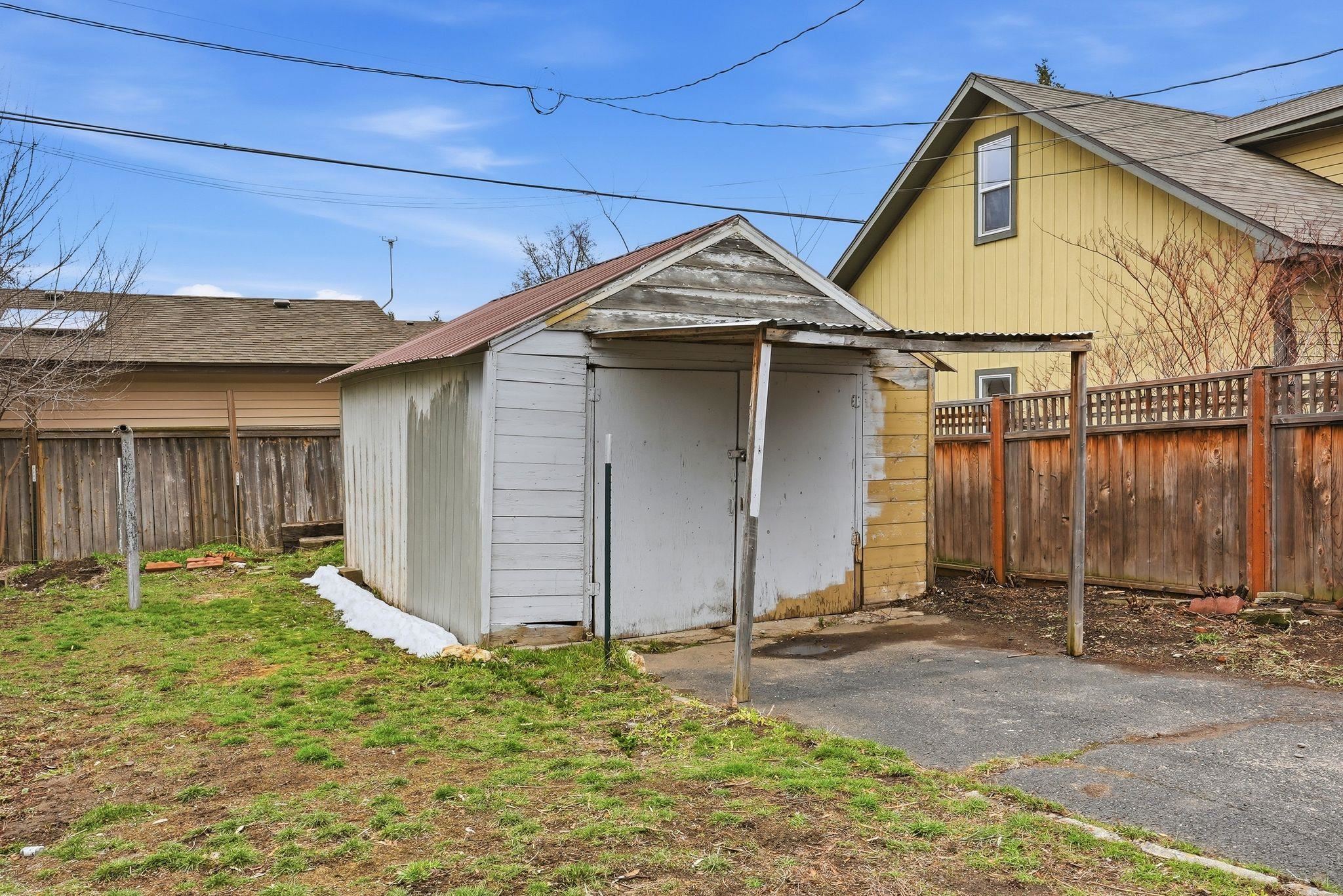3503 E 28th Ave - Photo 28