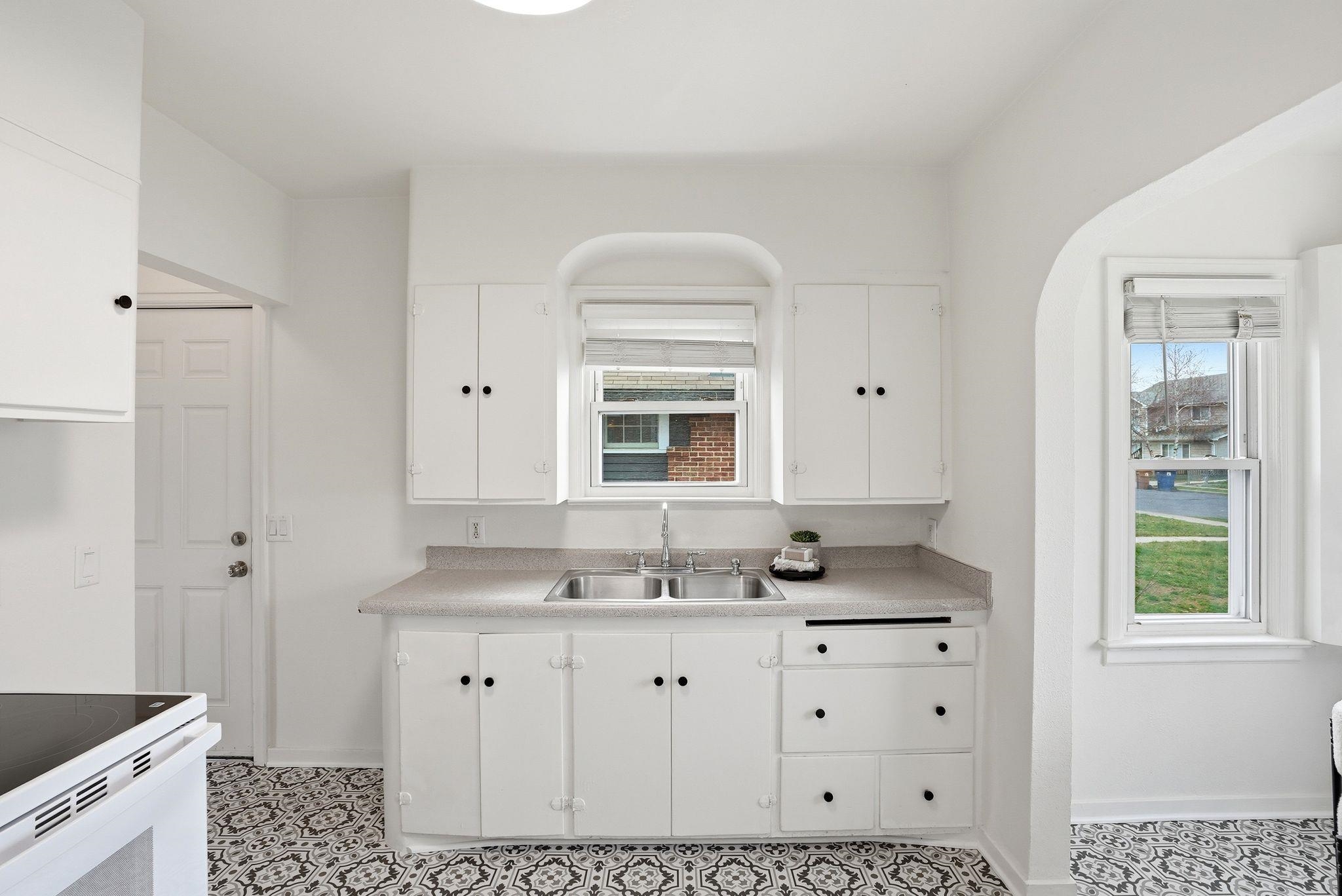 3503 E 28th Ave - Photo 7