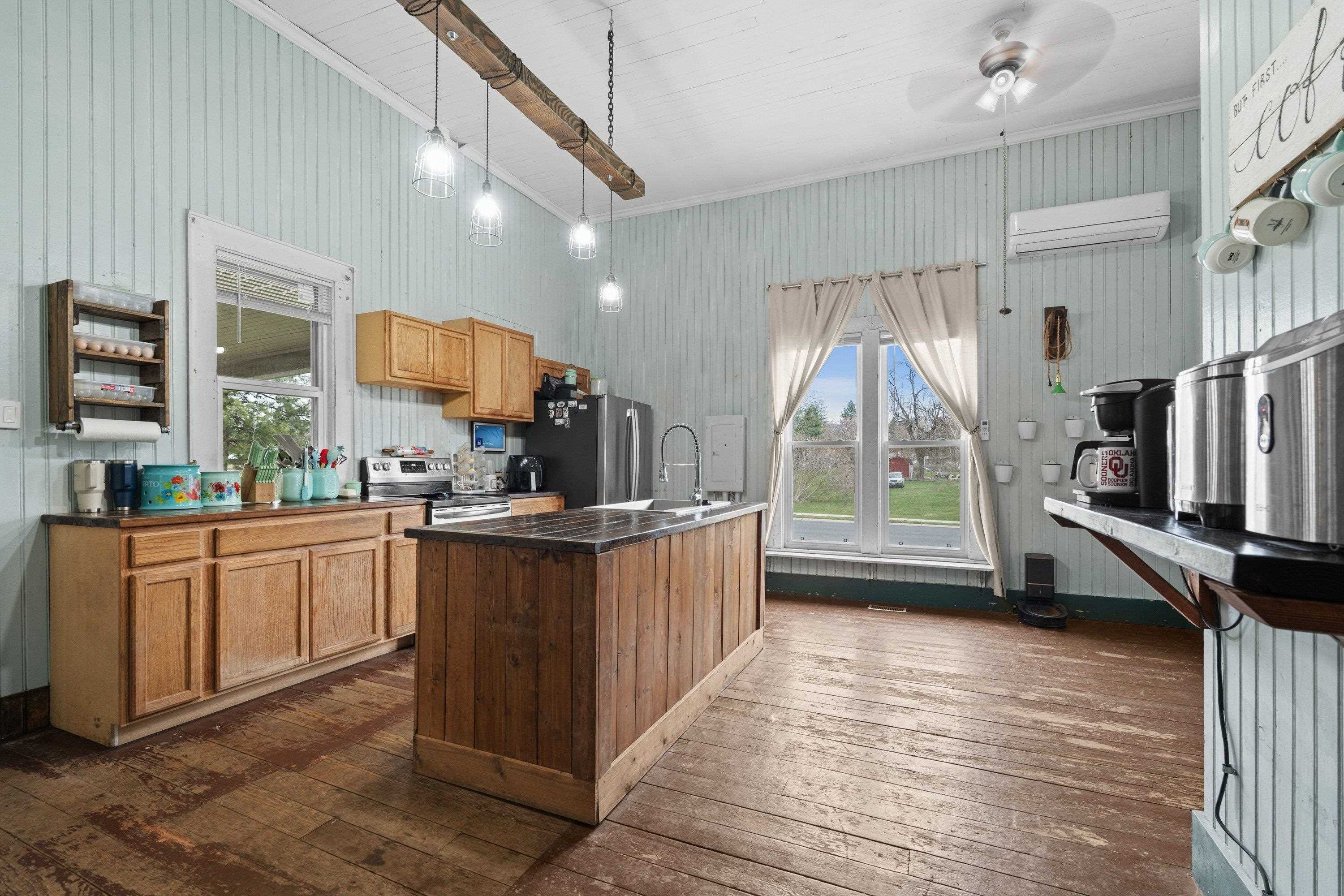 203 E Chestnut St - Photo 12