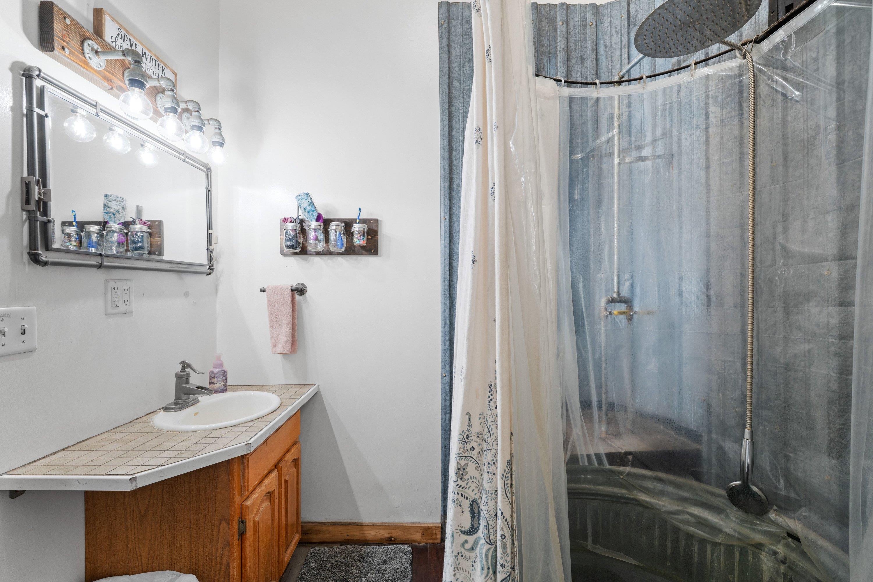 203 E Chestnut St - Photo 20