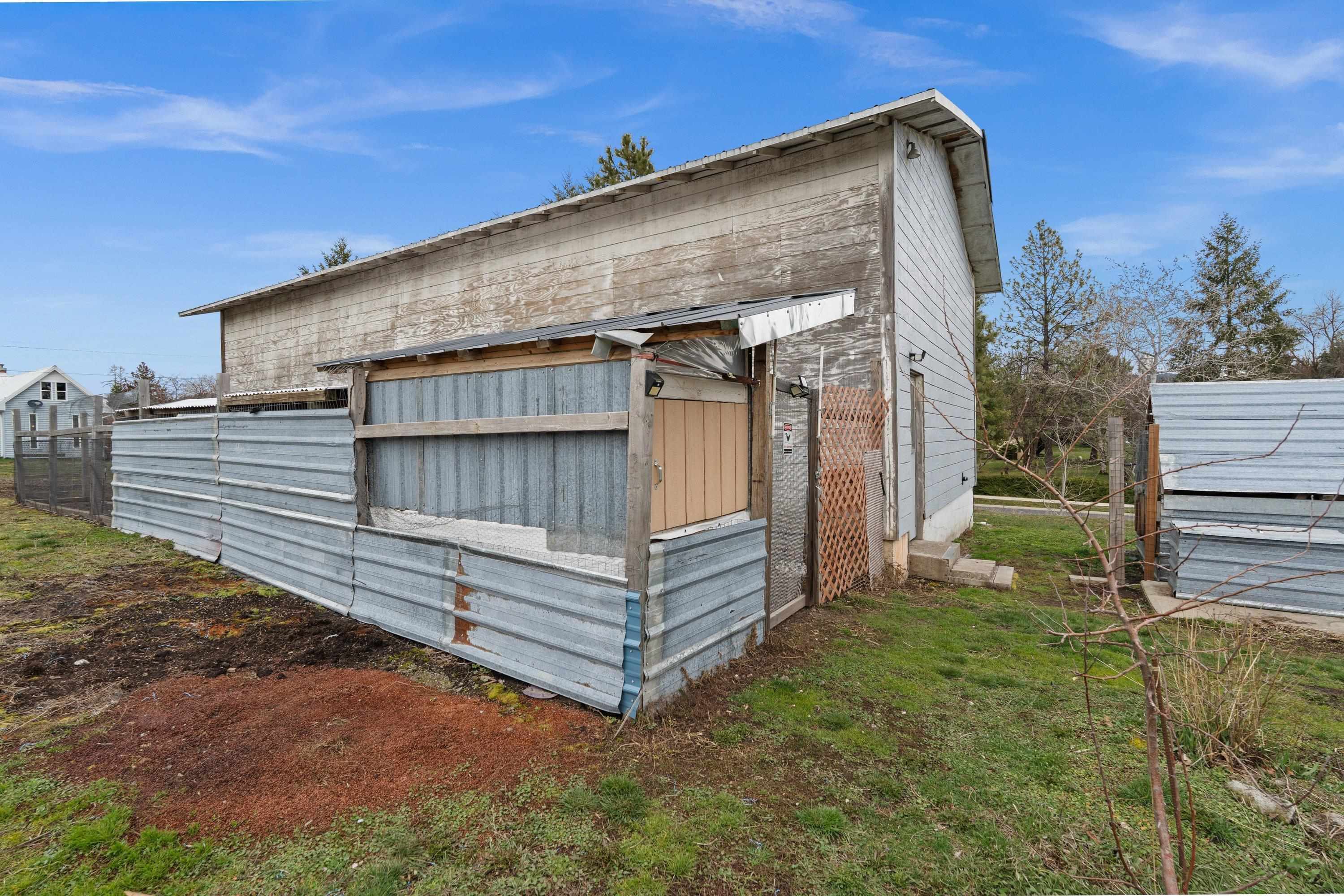 203 E Chestnut St - Photo 29
