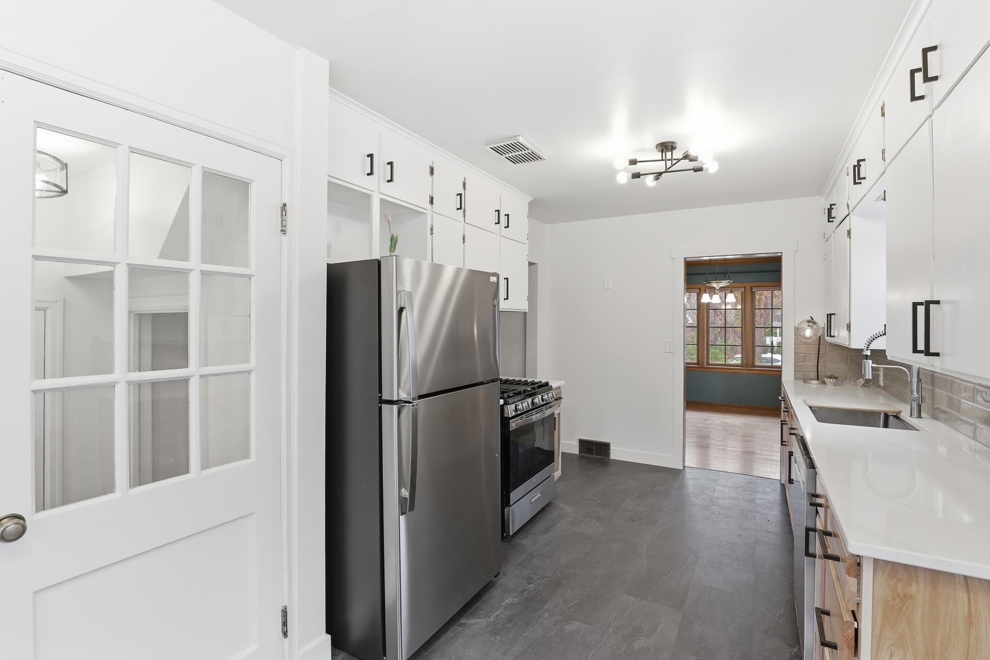511 W 27th Ave - Photo 12