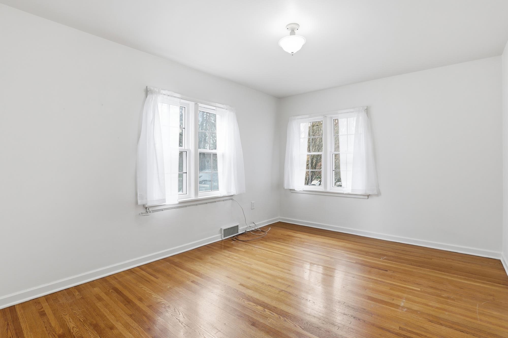 511 W 27th Ave - Photo 16