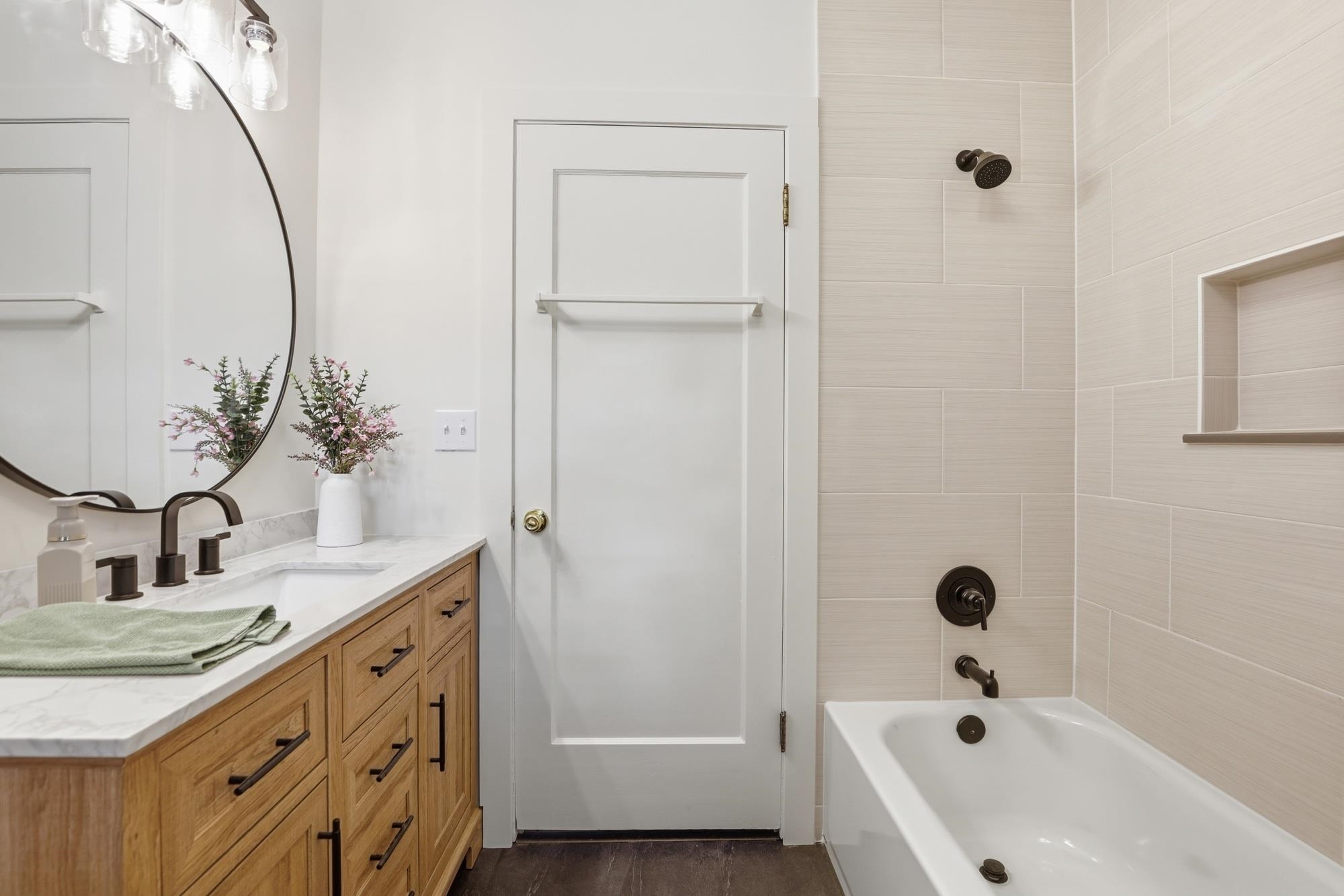 511 W 27th Ave - Photo 17