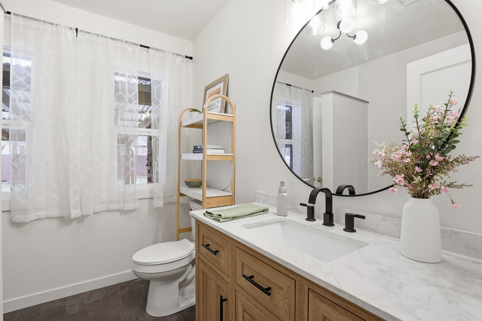 511 W 27th Ave - Photo 18